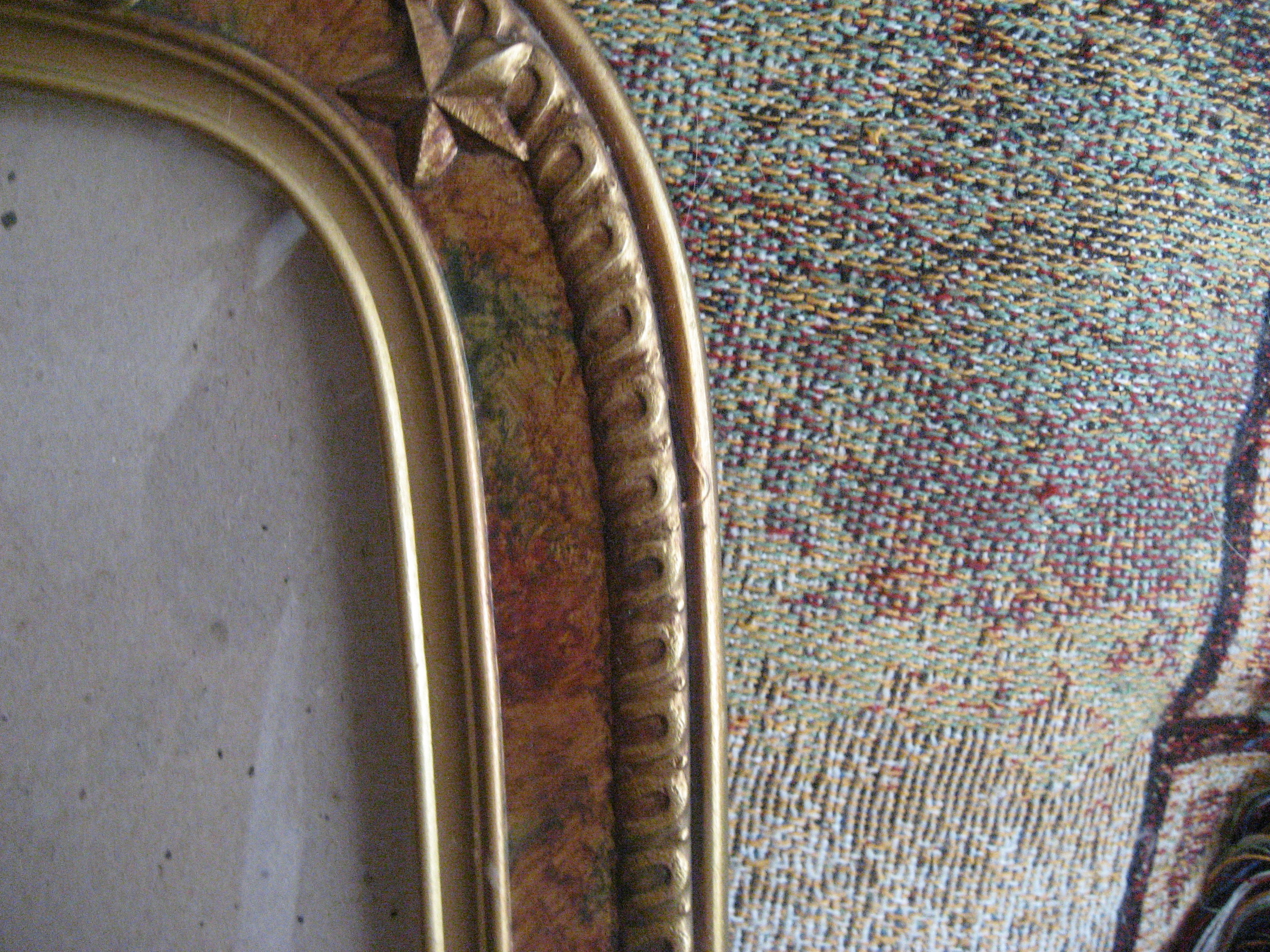 Eagle Curved Glass Picture Frame