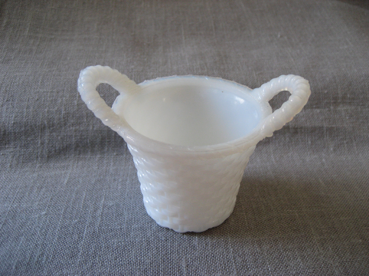 Milkglass Nut Cup Basket