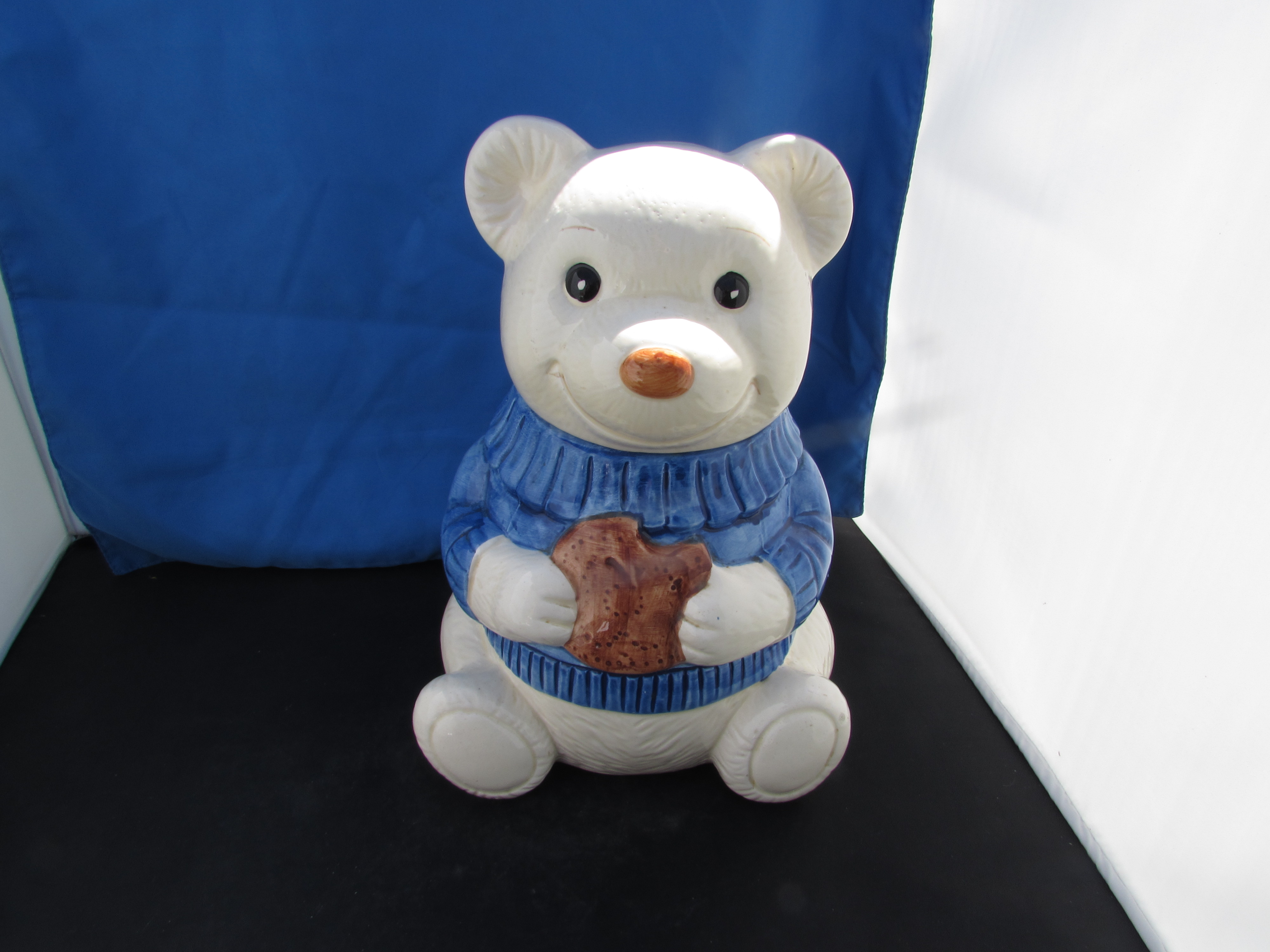 Bear Poppy Trail Artwork Metlox Pottery Cookie Jar 1978
