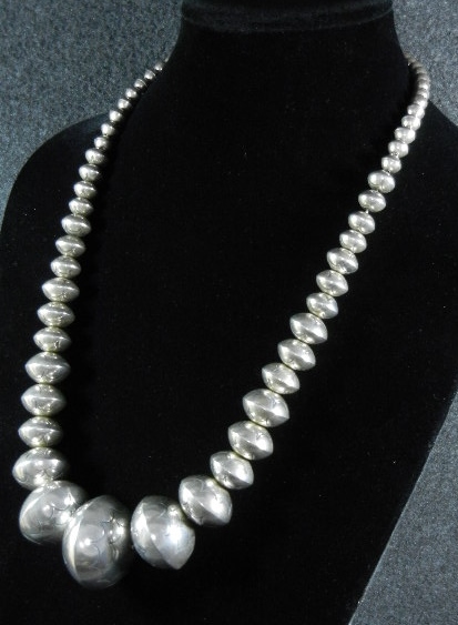 Navaho Pearls Sterling Silver Old Pawn Necklace 112 Gra