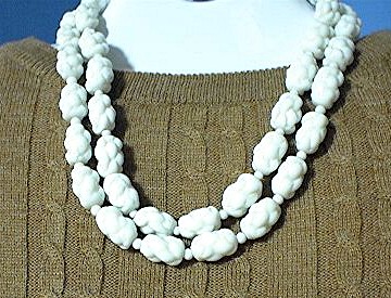 Vintage White Milk Glass 2 Strand Bead Necklace