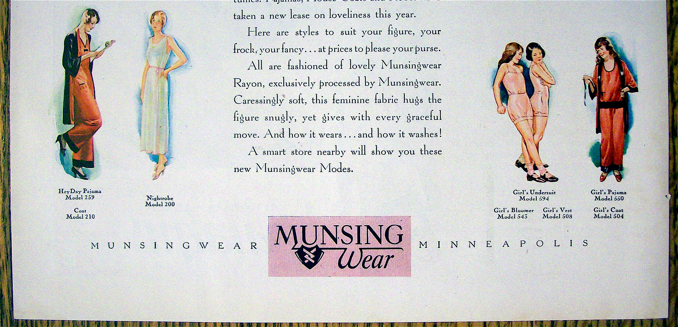 1930 Munsingwear w/Under Fashions & Lounging Fashions