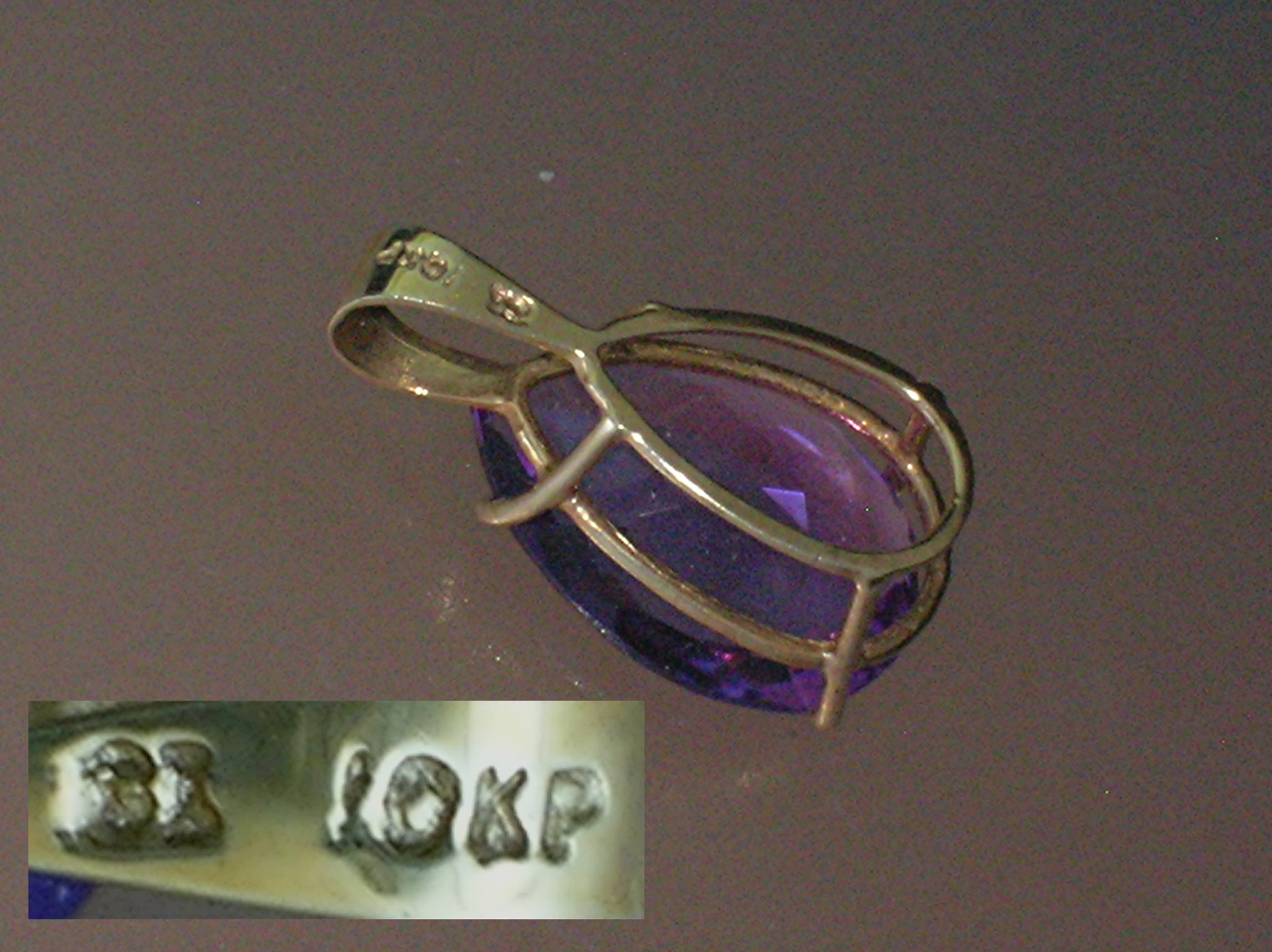 Pendant Dark Amethyst Teardrop 10K Gold
