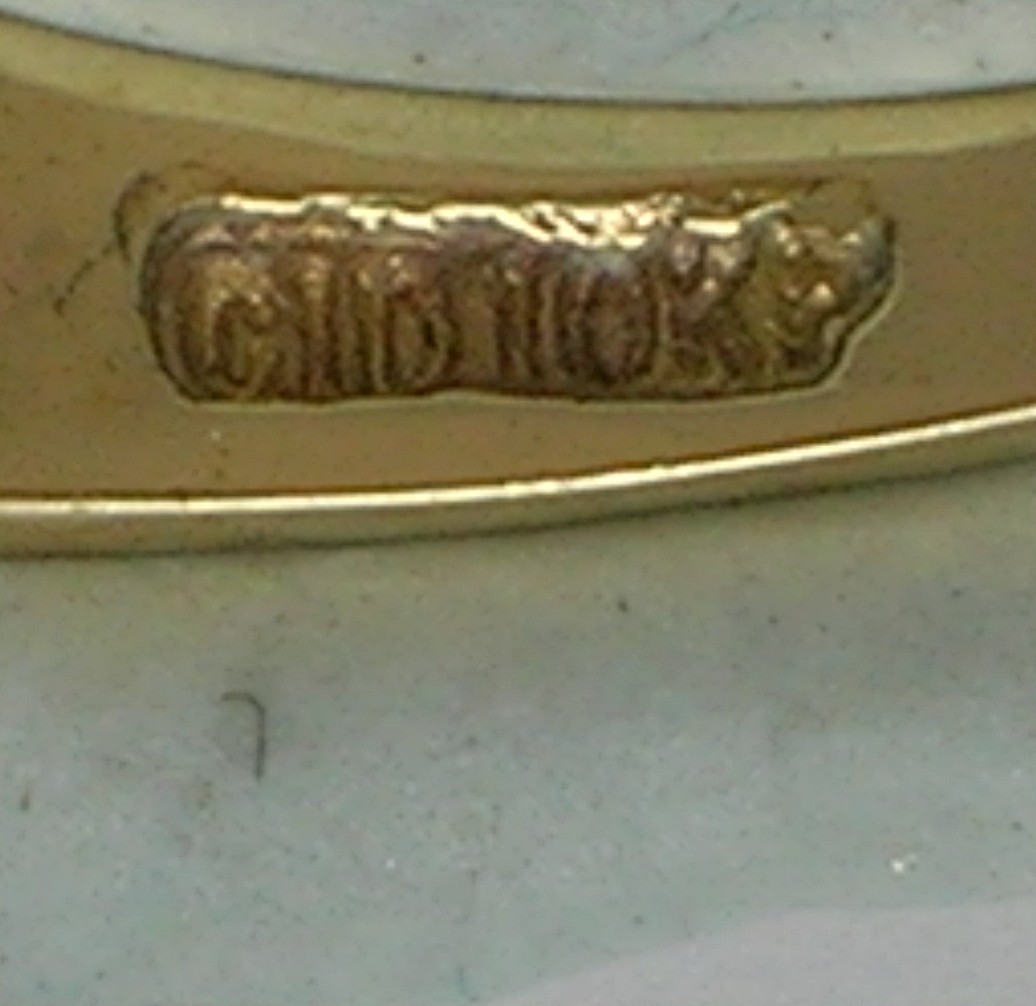 Ring 10 K Yellow Gold Oval Blue Topaz