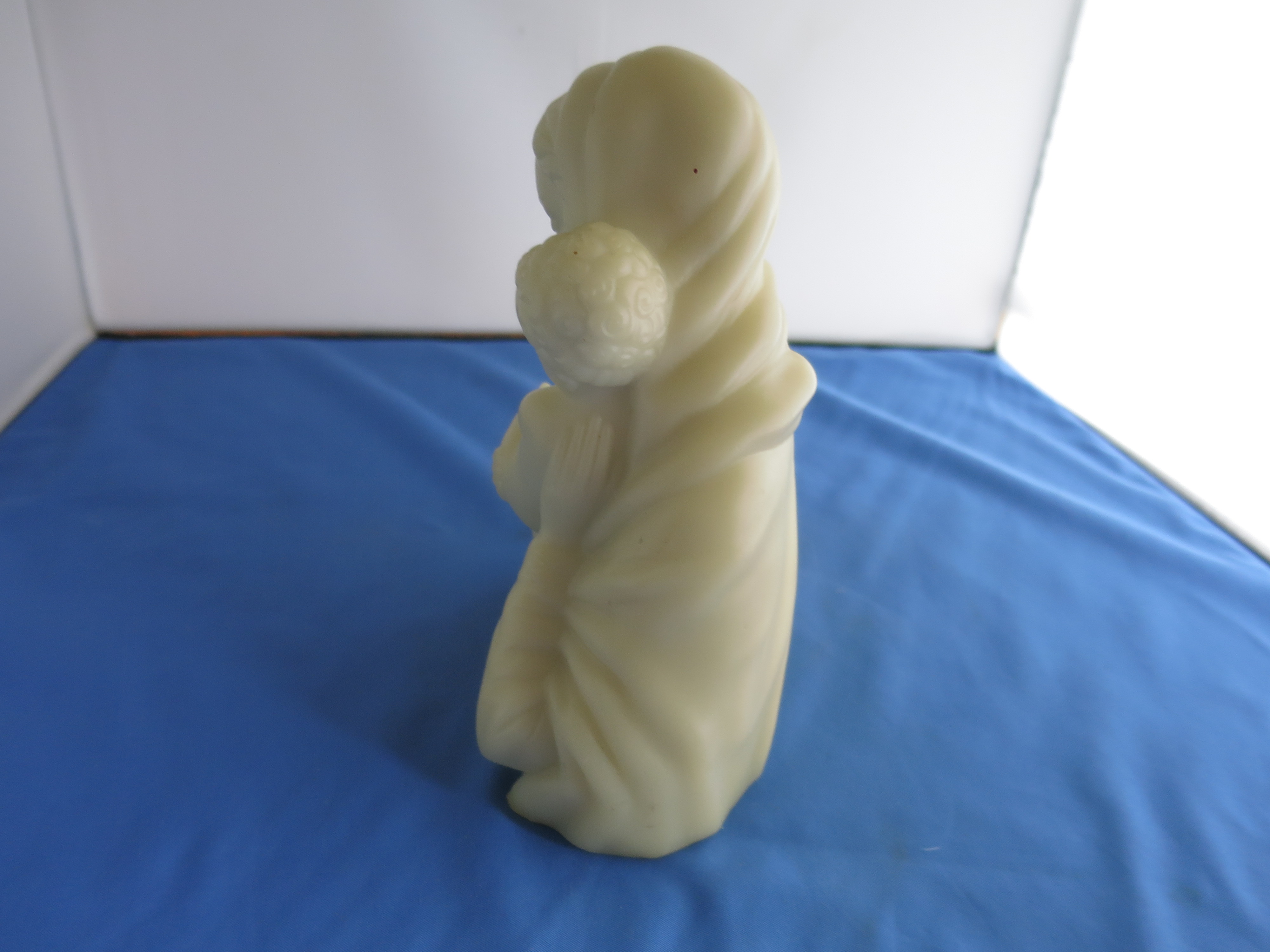 Blessed Virgin Mary Baby Jesus Molded Resin Figurine