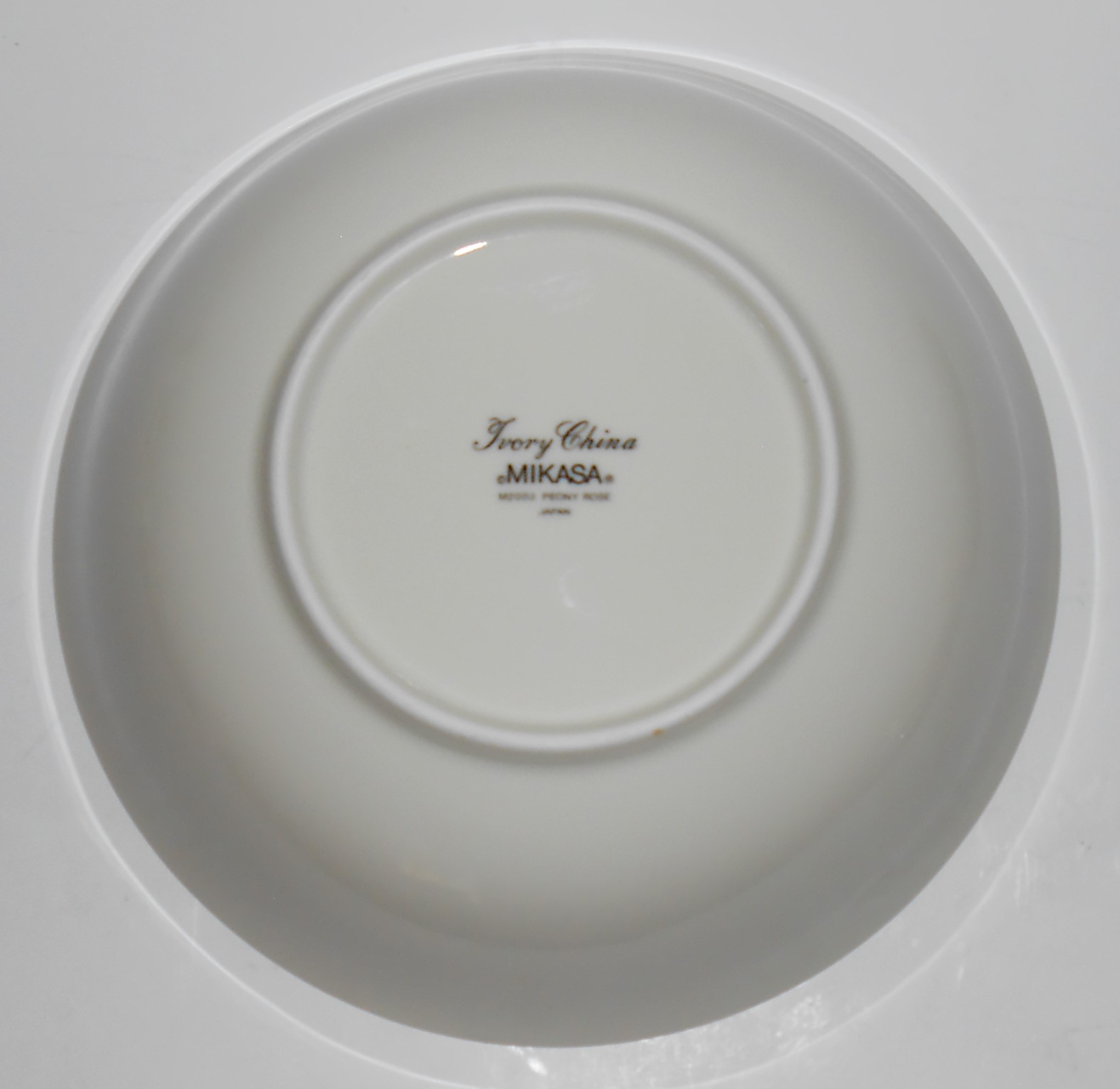 Mikasa Ivory China Peony Rose Gold M2003 Vegetable Bowl