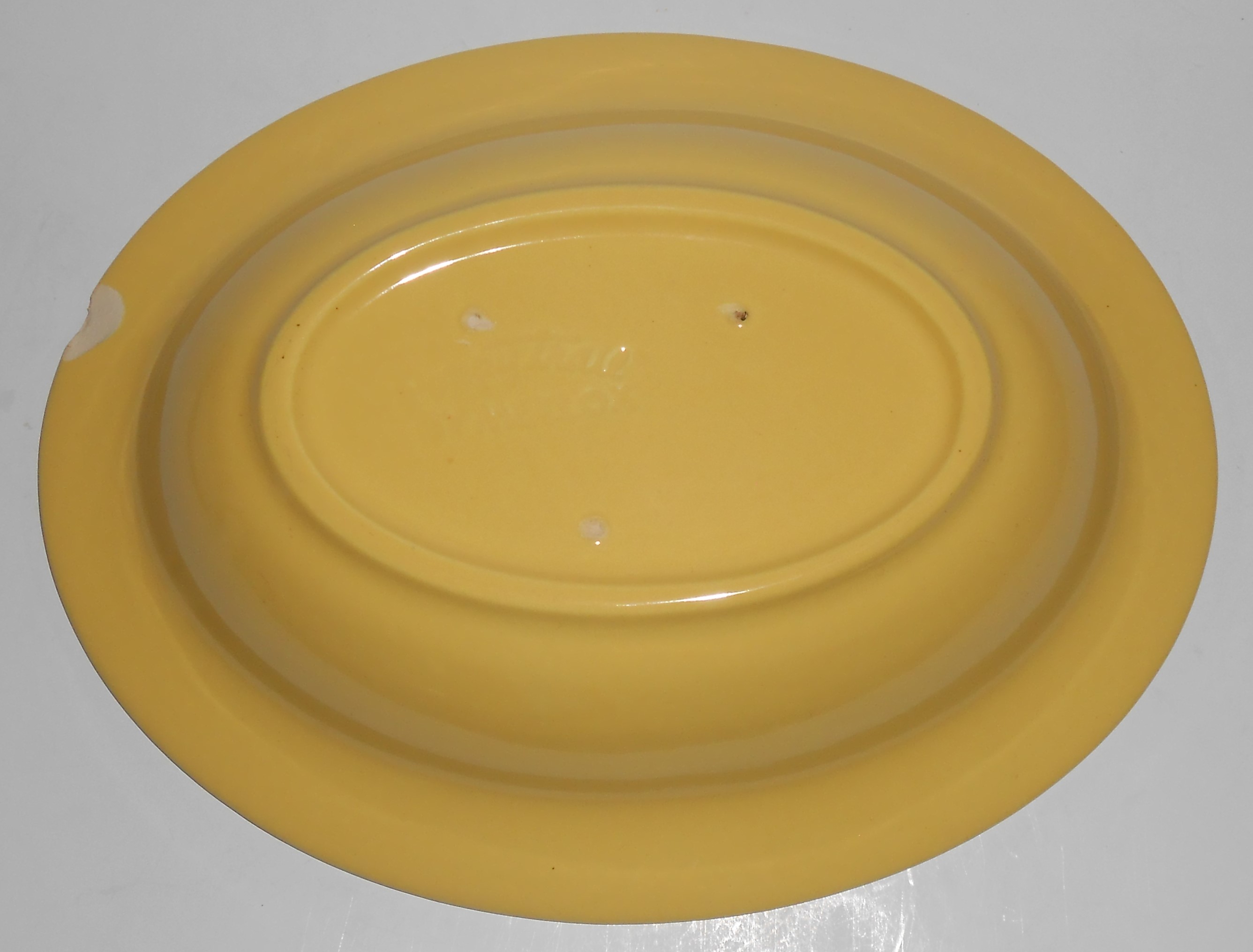 Metlox Pottery Poppy Trail Series 200 Gloss Yellow Oval
