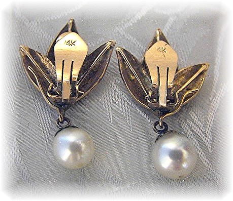 14K Gold Leaves 7mm Cultured Pearl 7mm Clip Earrings