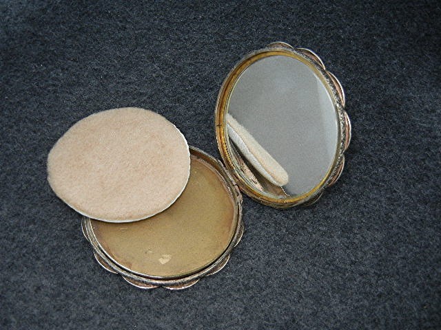 Compact Silver Knights on Horseback Mirror FFAICE