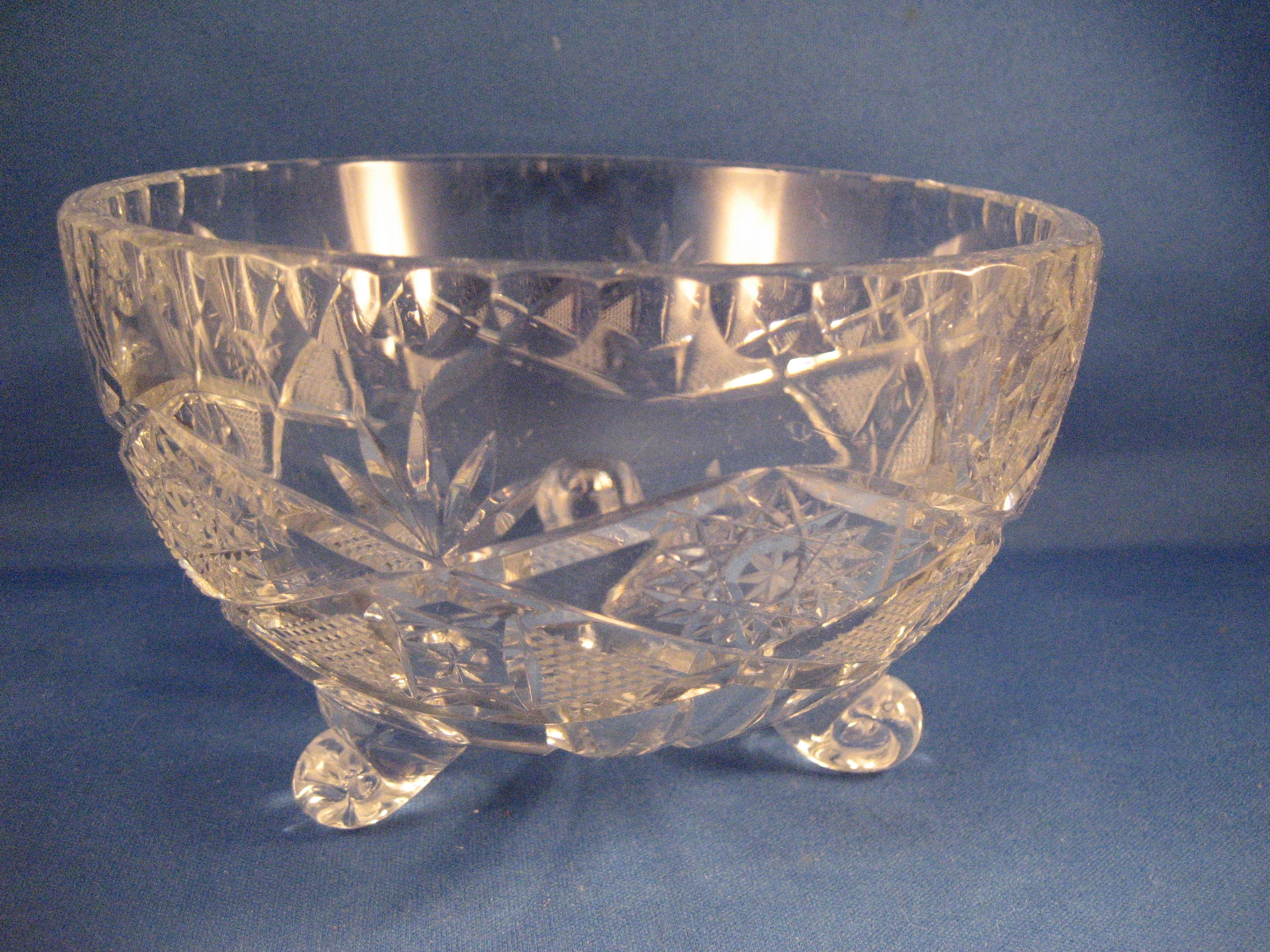 Diamond and Fan Early American Press Glass Serving Bowl