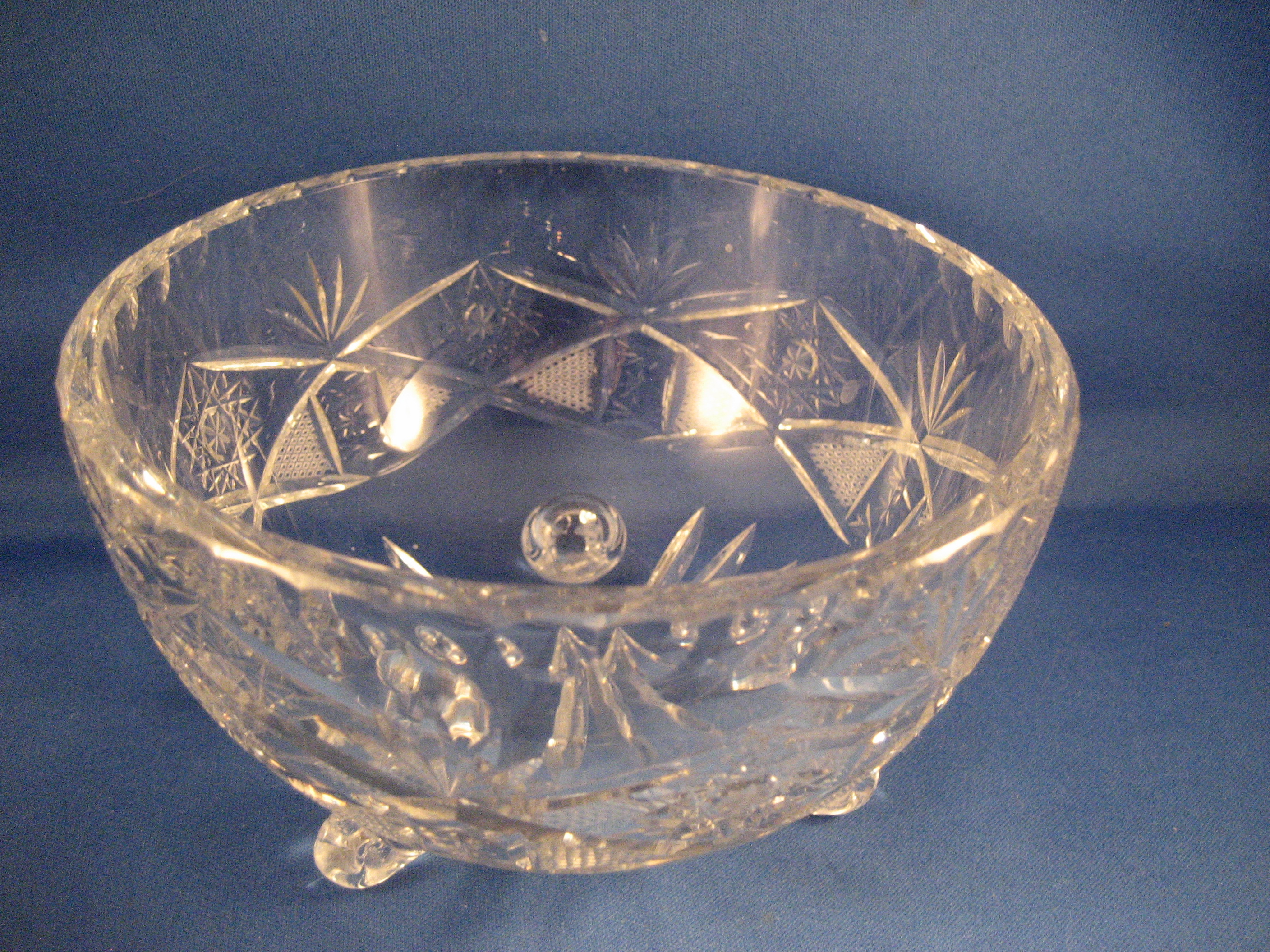 Diamond and Fan Early American Press Glass Serving Bowl