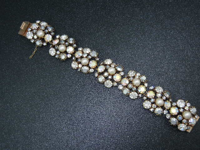 Austrian Crystals and  Pearls  Bracelet