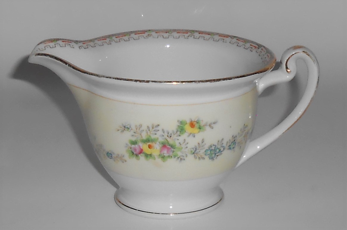 Sampy Fine China Les Fleurs Creamer