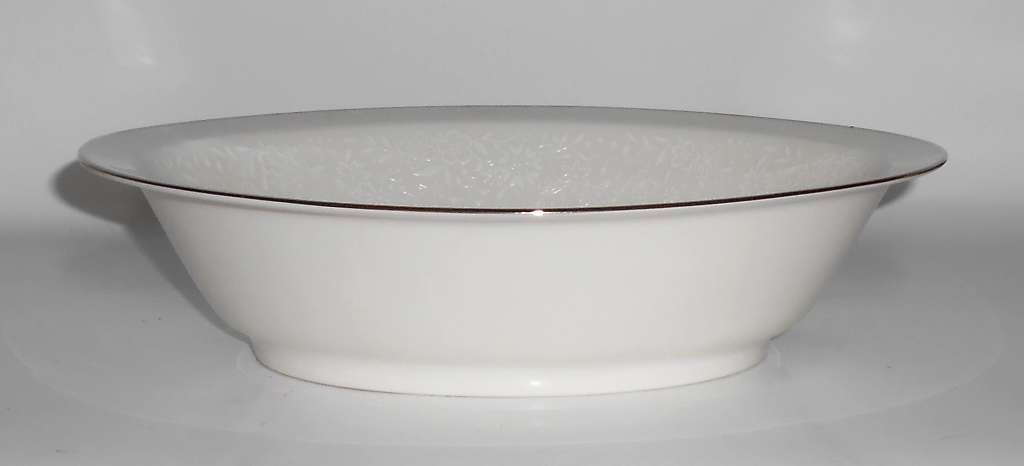 Noritake China Porcelain Affection Platinum Oval Veg