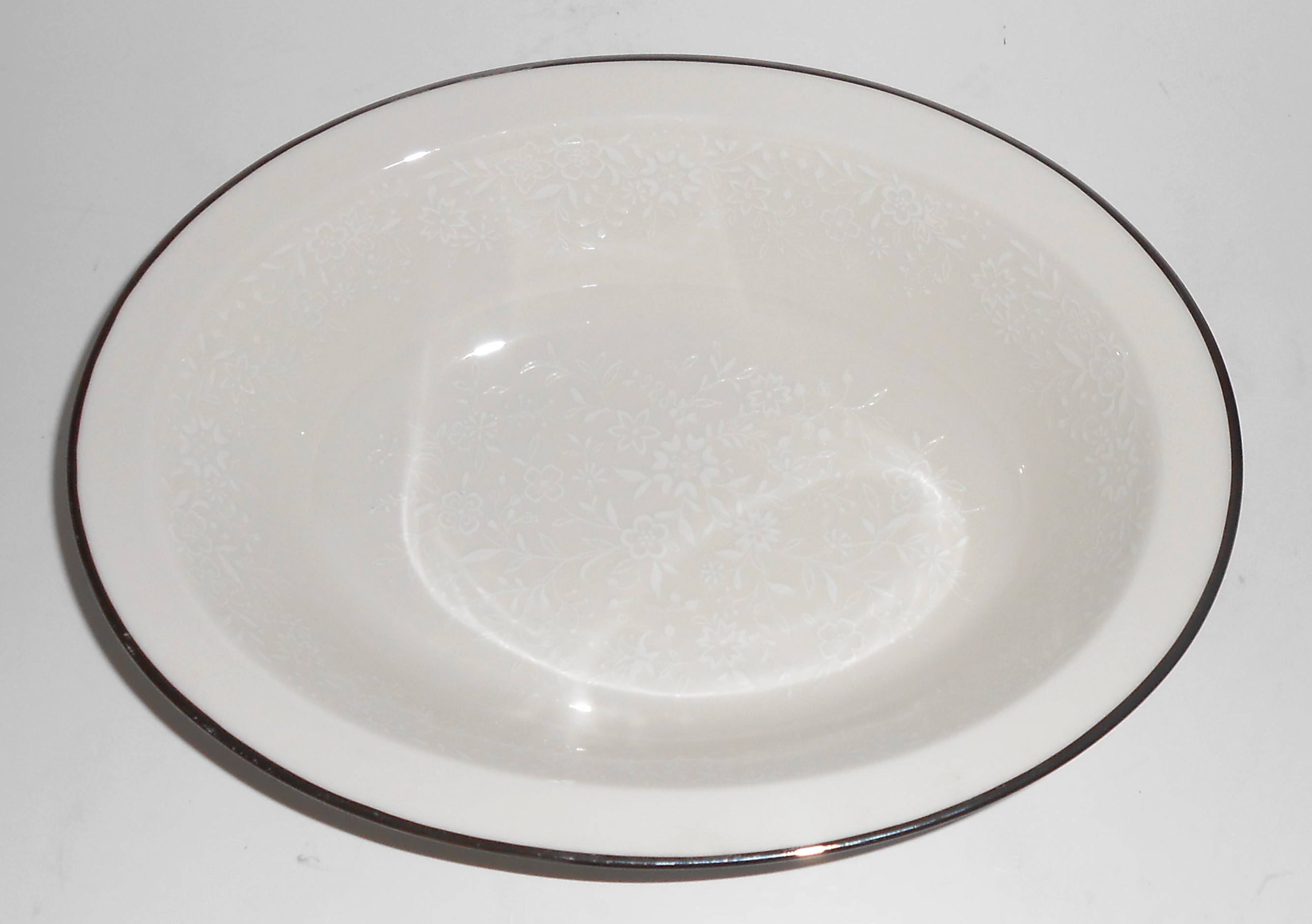 Noritake China Porcelain Affection Platinum Oval Veg