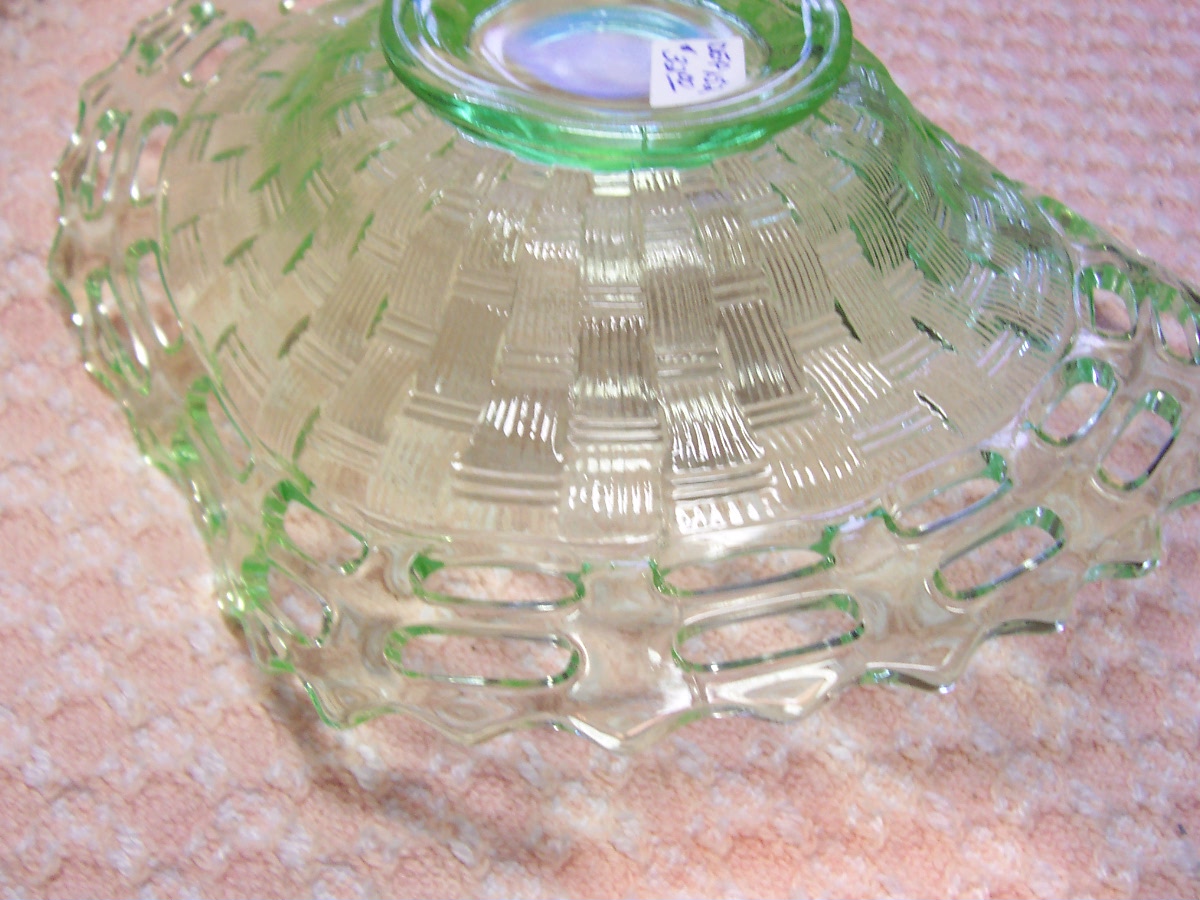 Fenton Art Glass Green Open Lace Basket Weave