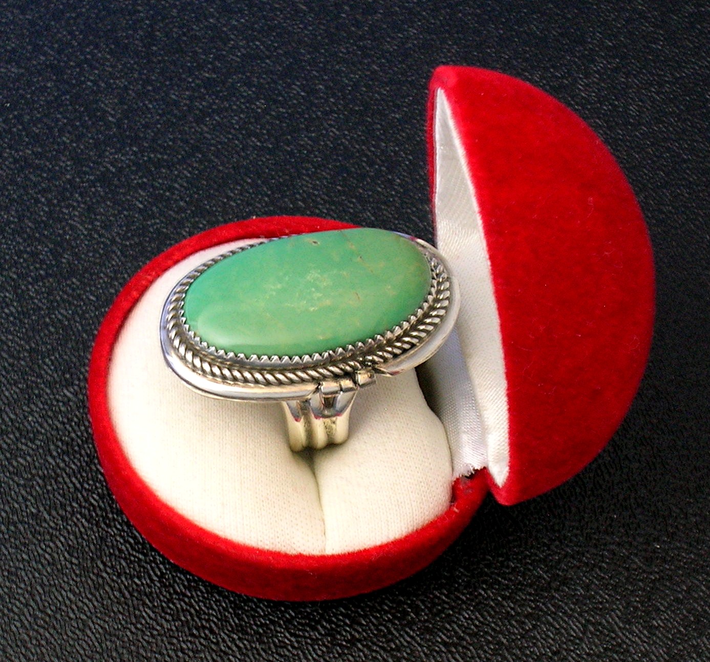 Native American Sterling Silver Green Turquoise Ring