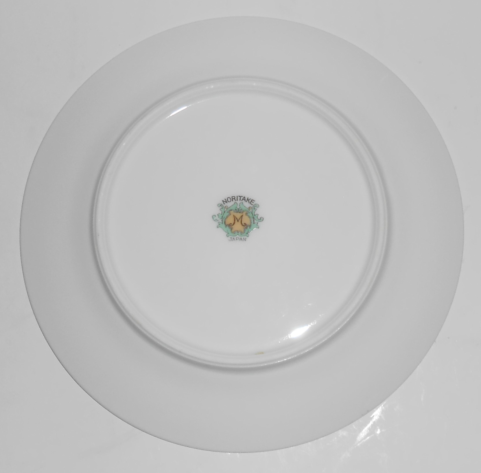 Noritake Porcelain China Floral Basket w/Gold Trim Yell