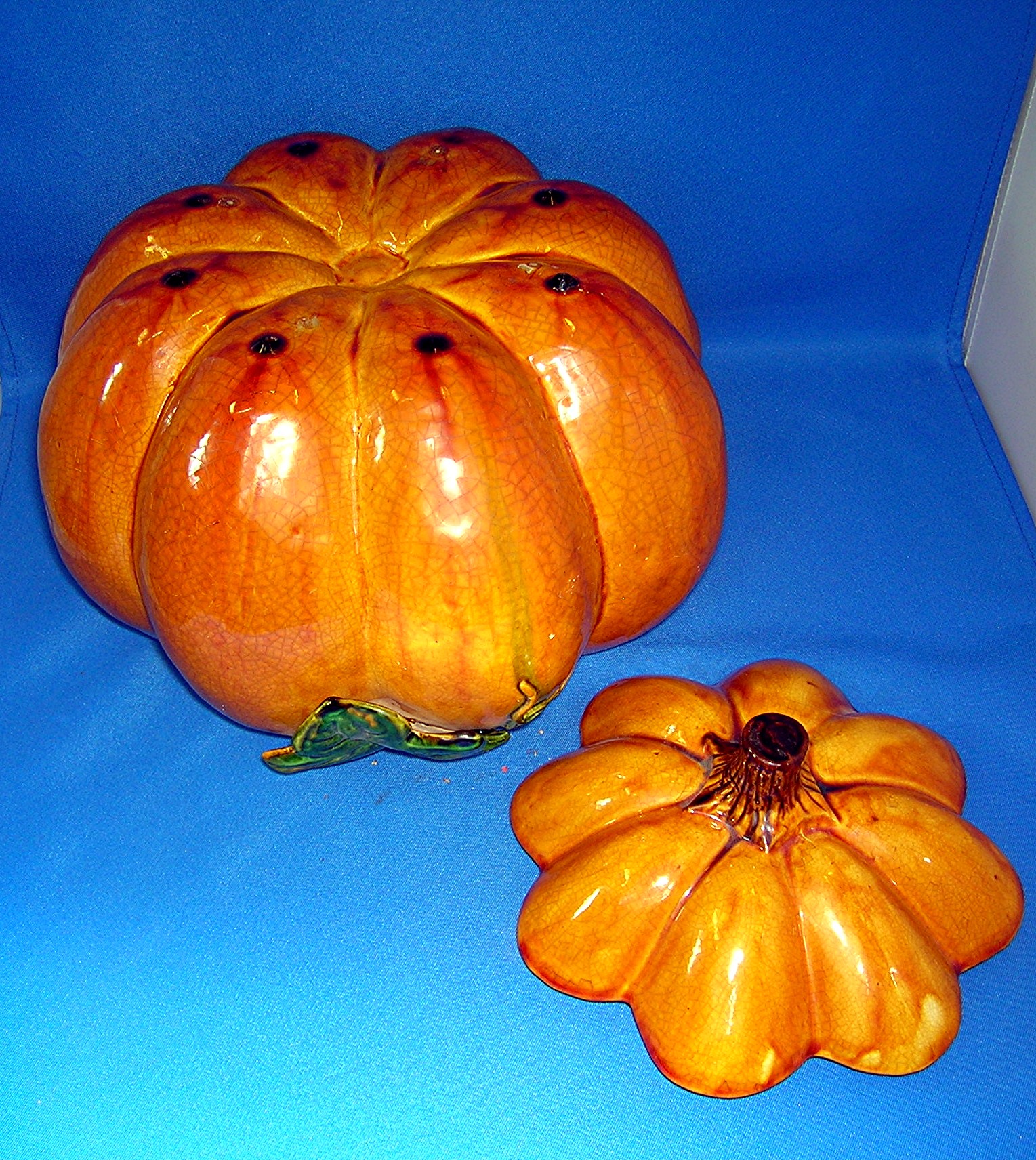 Ceramic Pumpkin Bowl With Lid . . .
