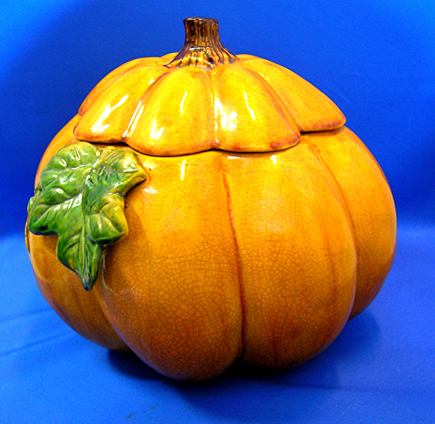 Ceramic Pumpkin Bowl With Lid . . .