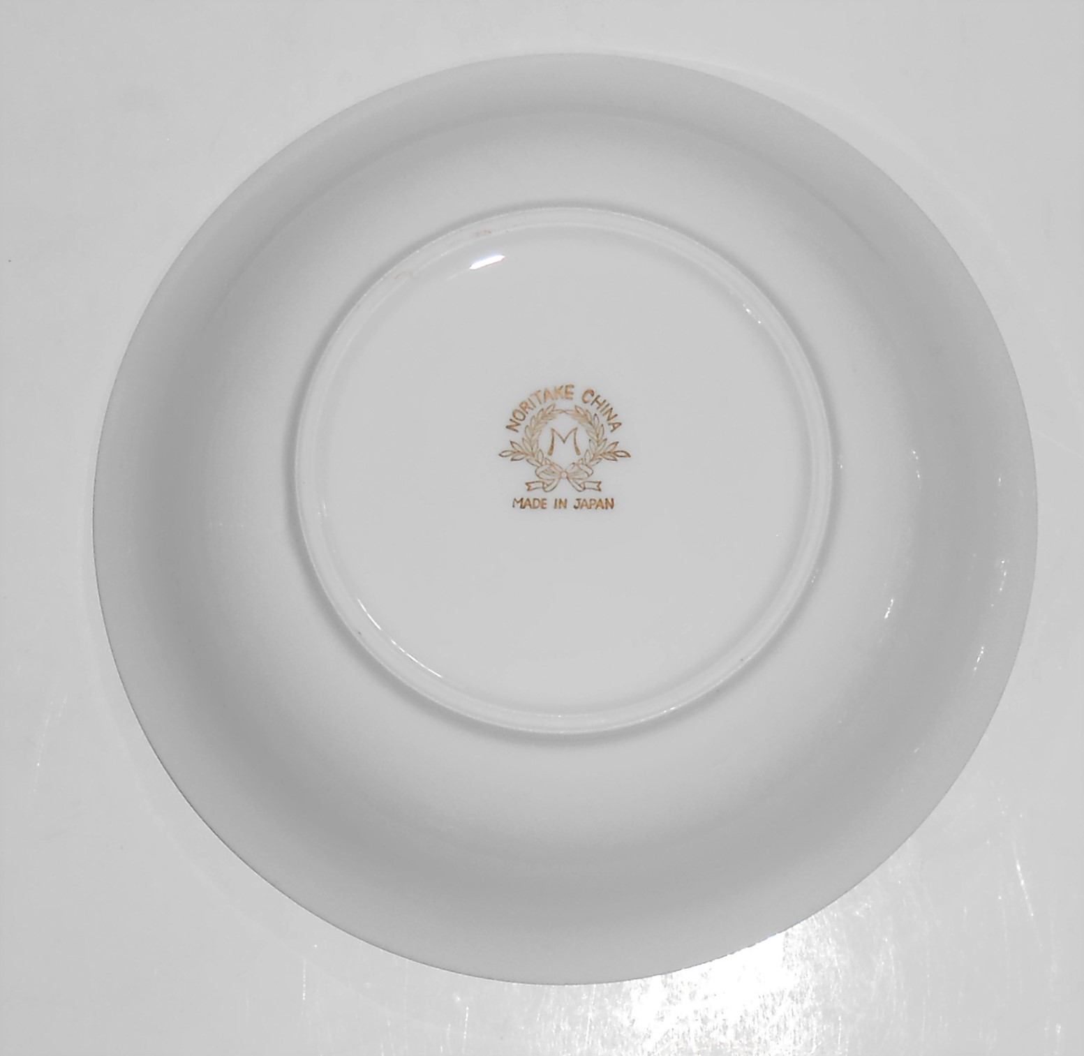 Noritake Porcelain China Gold Bands Fruit Bowl