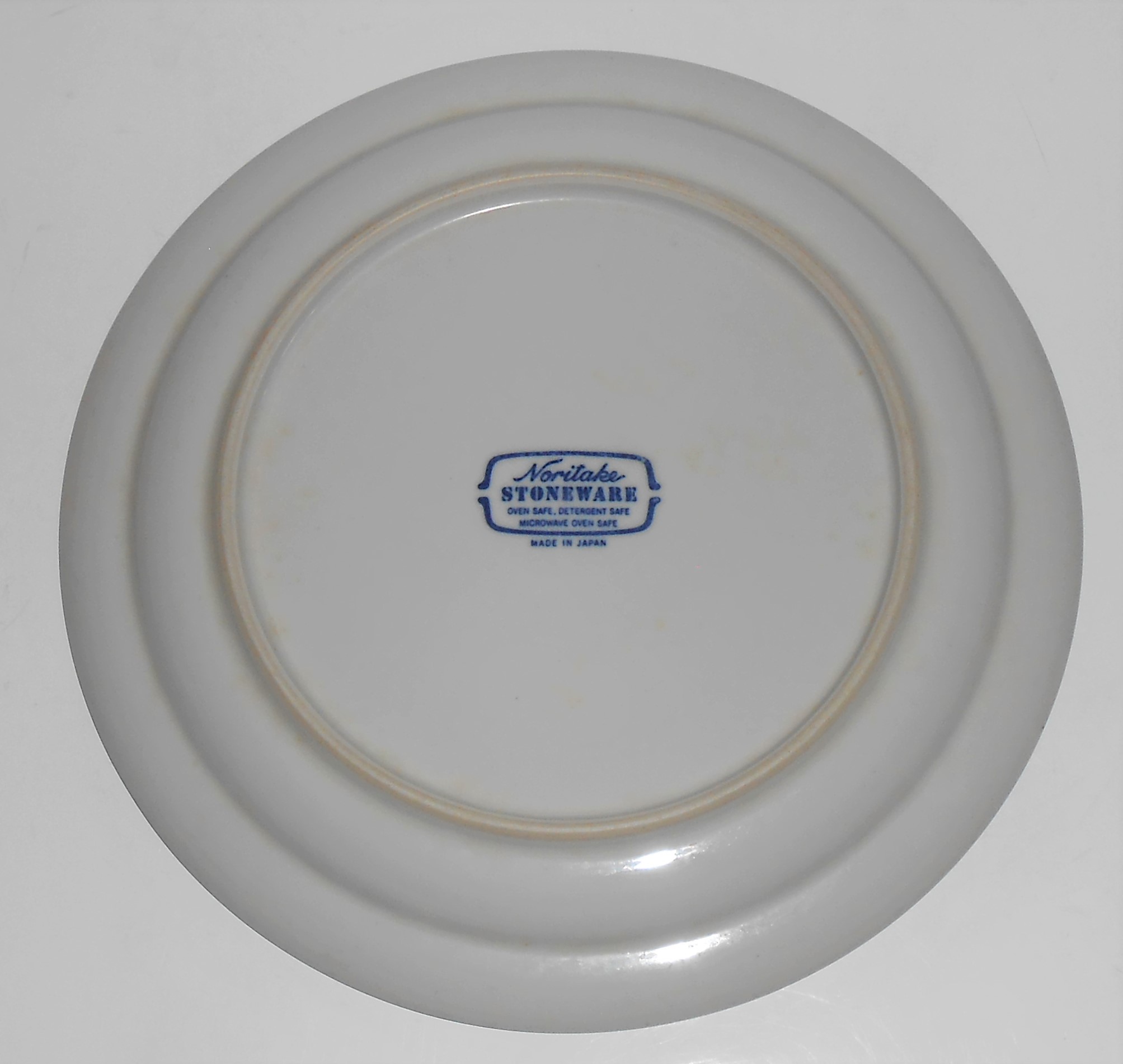 Noritake Pottery Stoneware Cobalt Fjord Salad Plate
