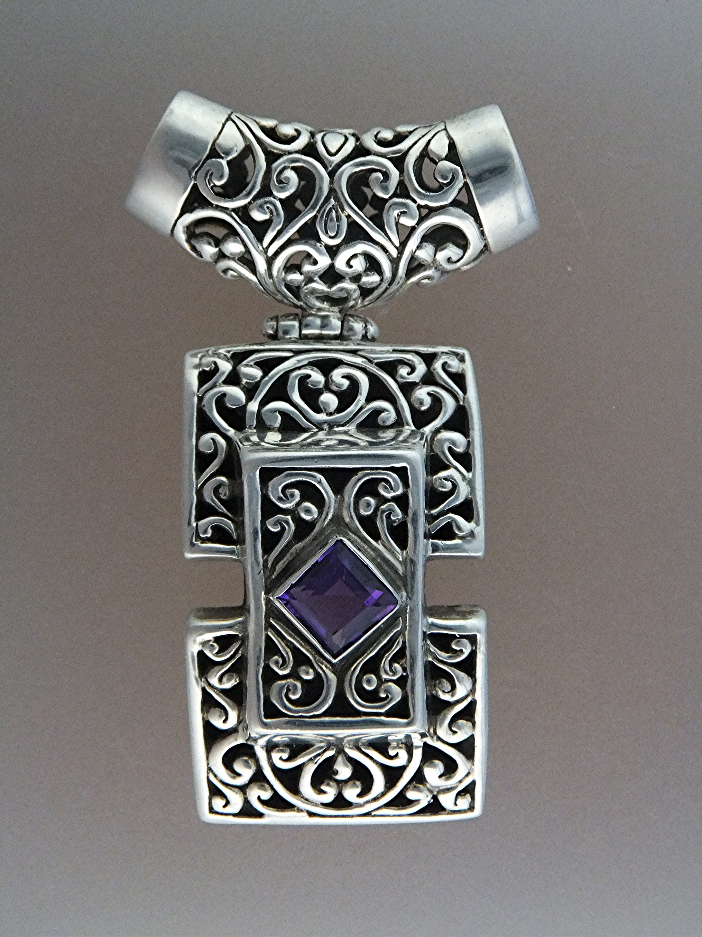 Pendant Sterling Silver Amethyst Filgree Bali