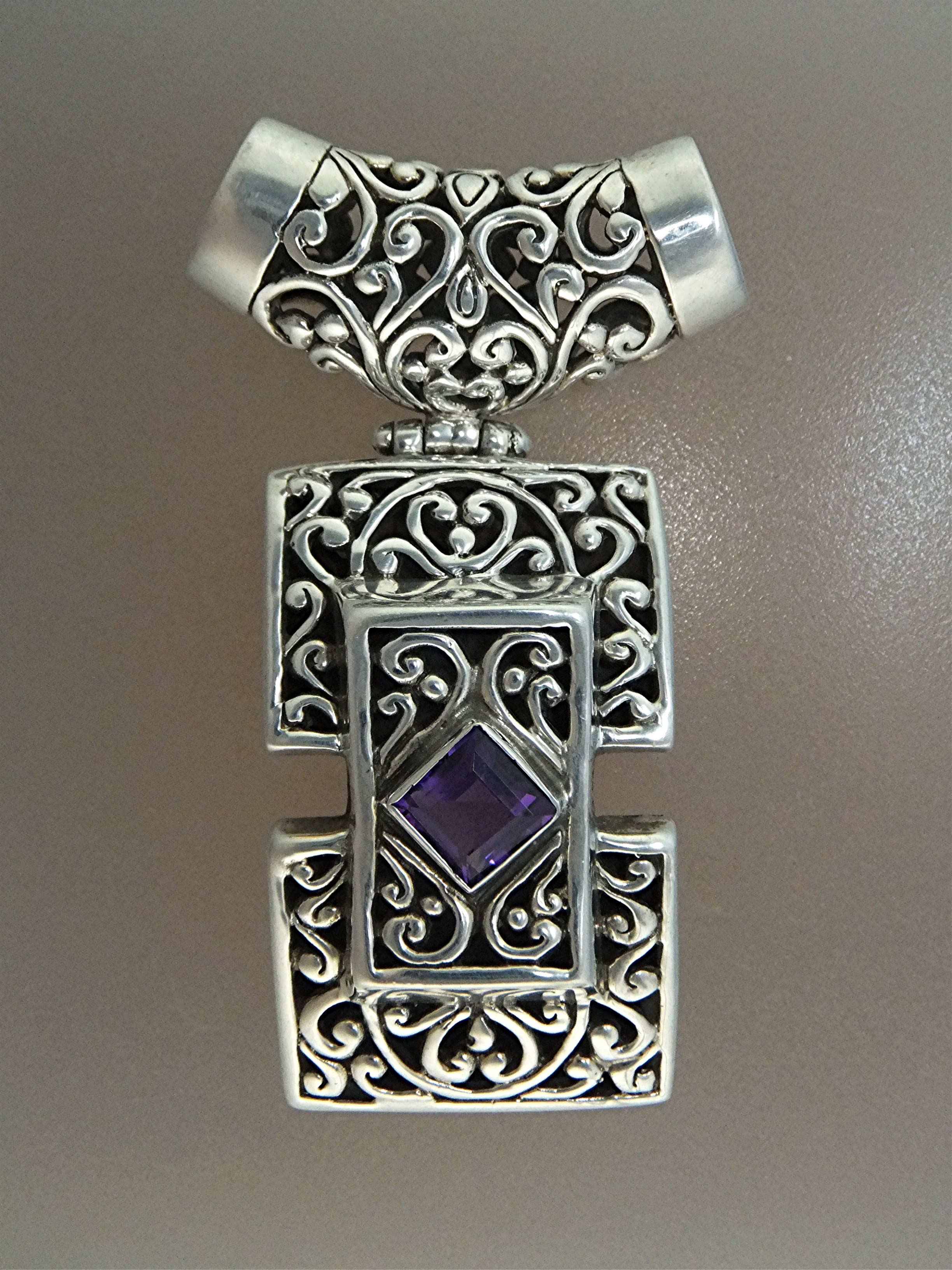 Pendant Sterling Silver Amethyst Filgree Bali