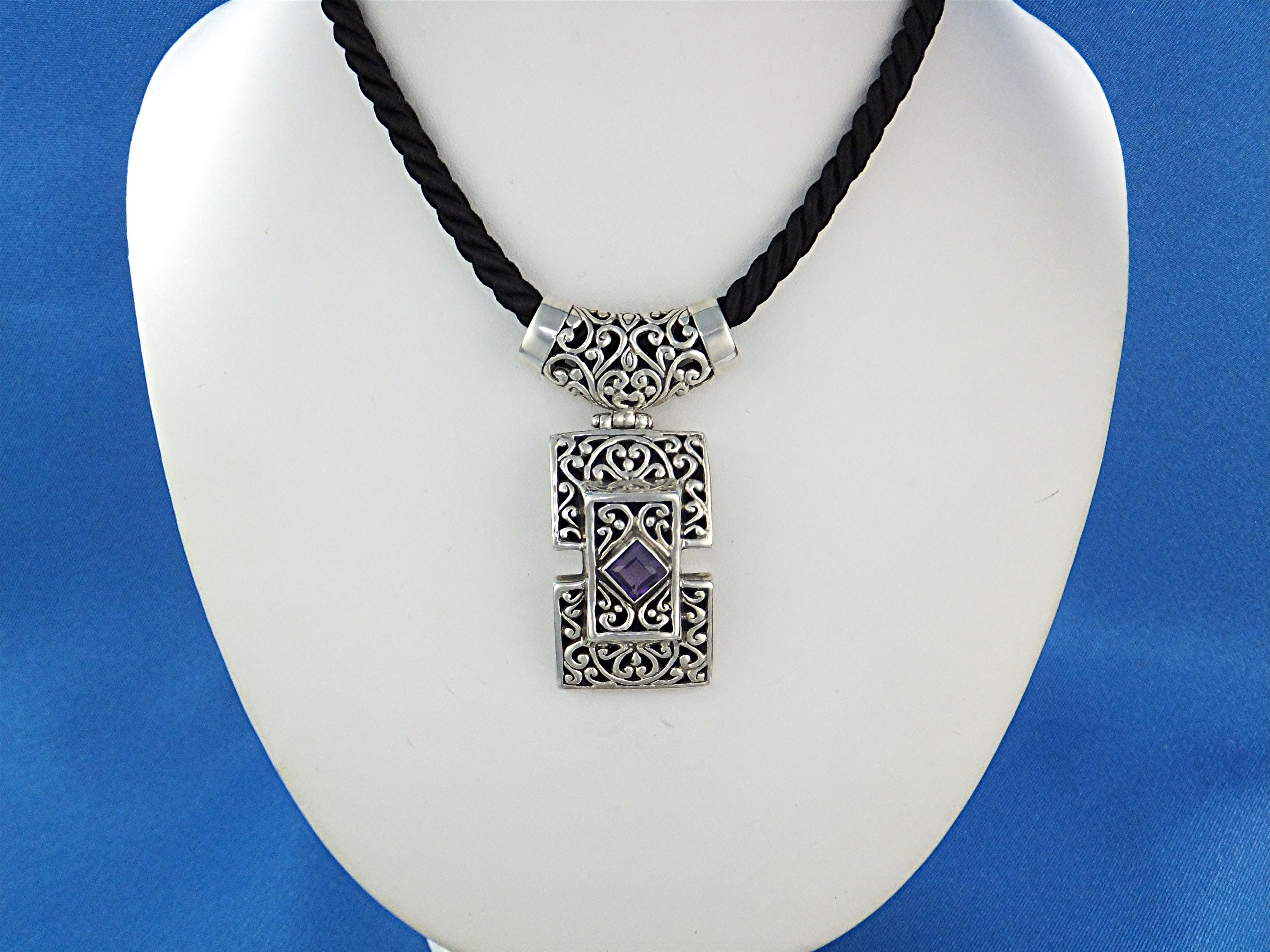 Pendant Sterling Silver Amethyst Filgree Bali