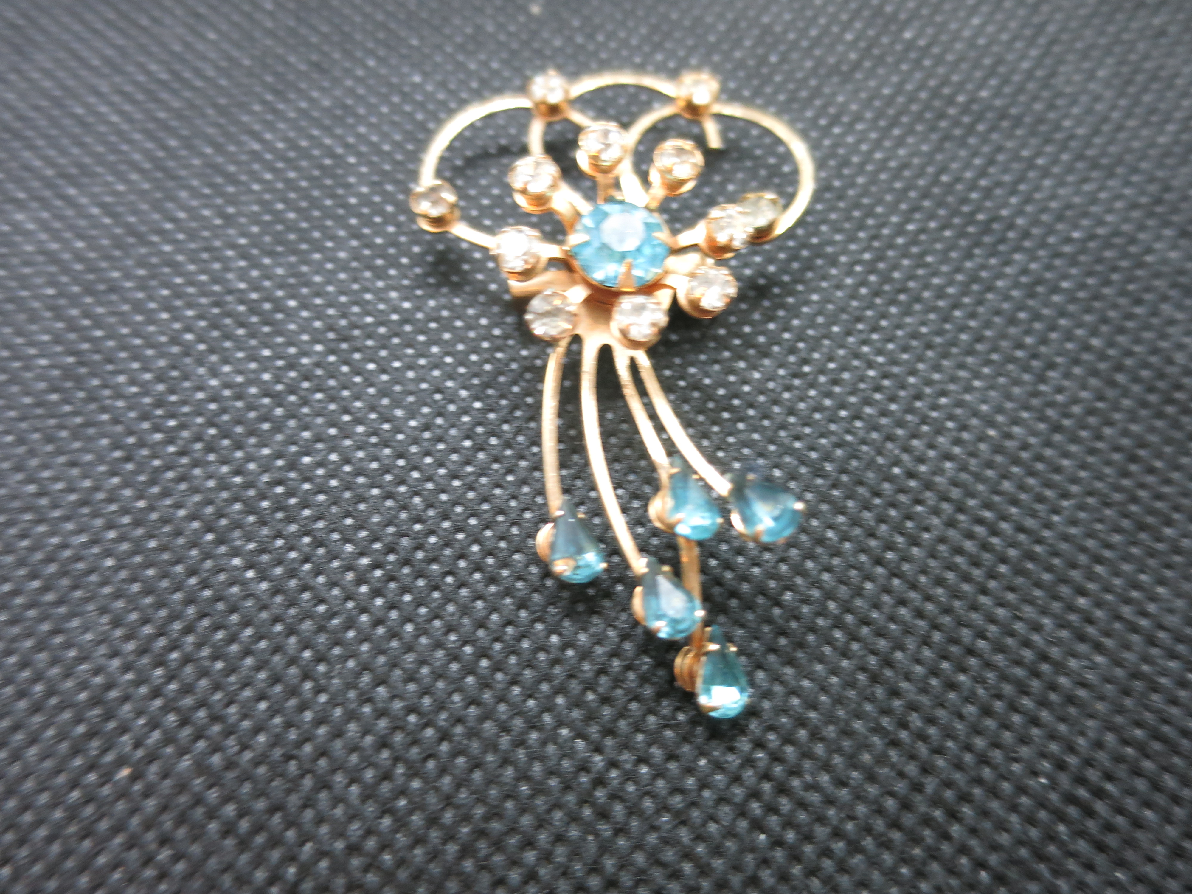 Floral Rhinestone Pin Pendant Gold Tone