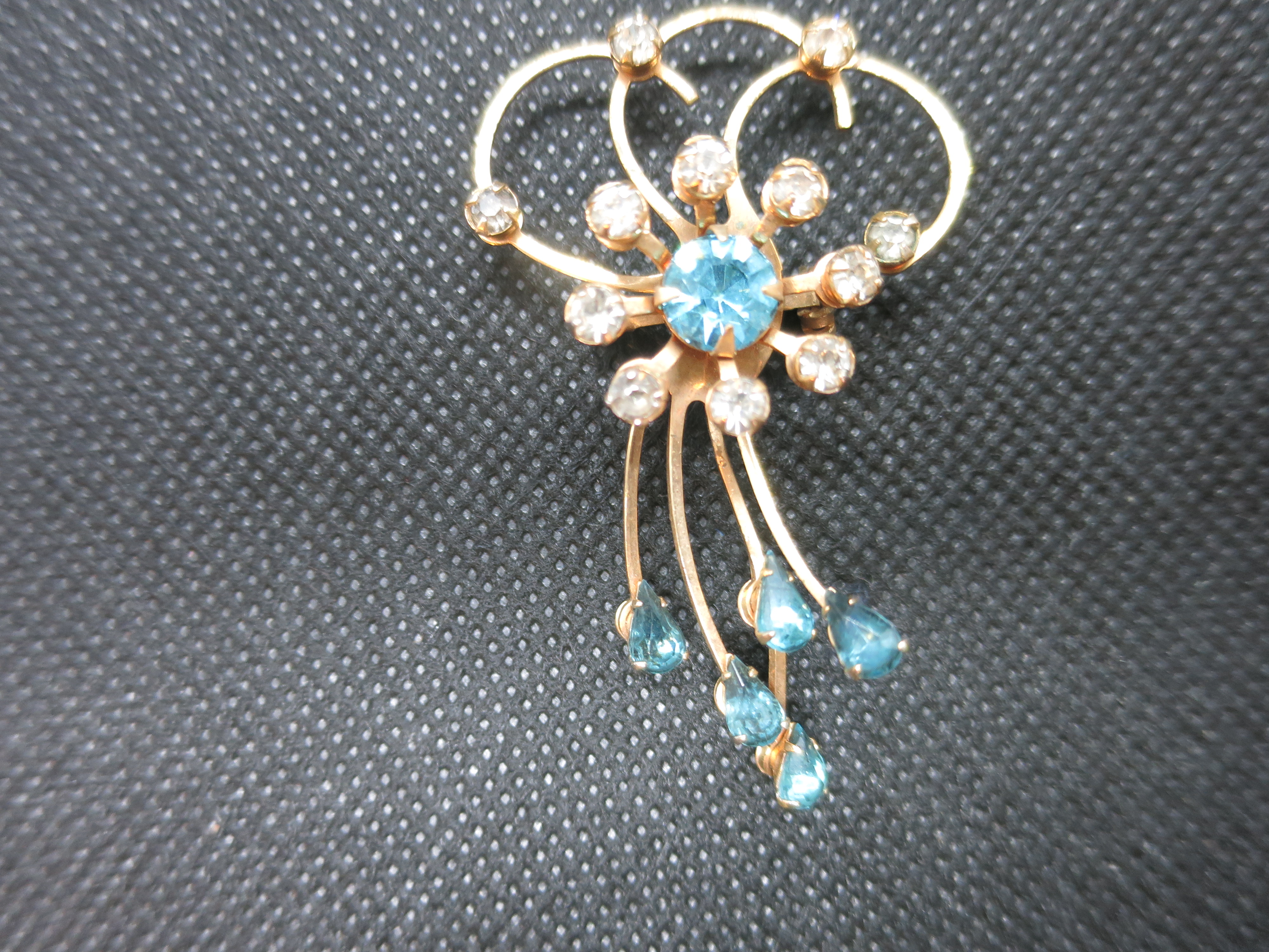 Floral Rhinestone Pin Pendant Gold Tone