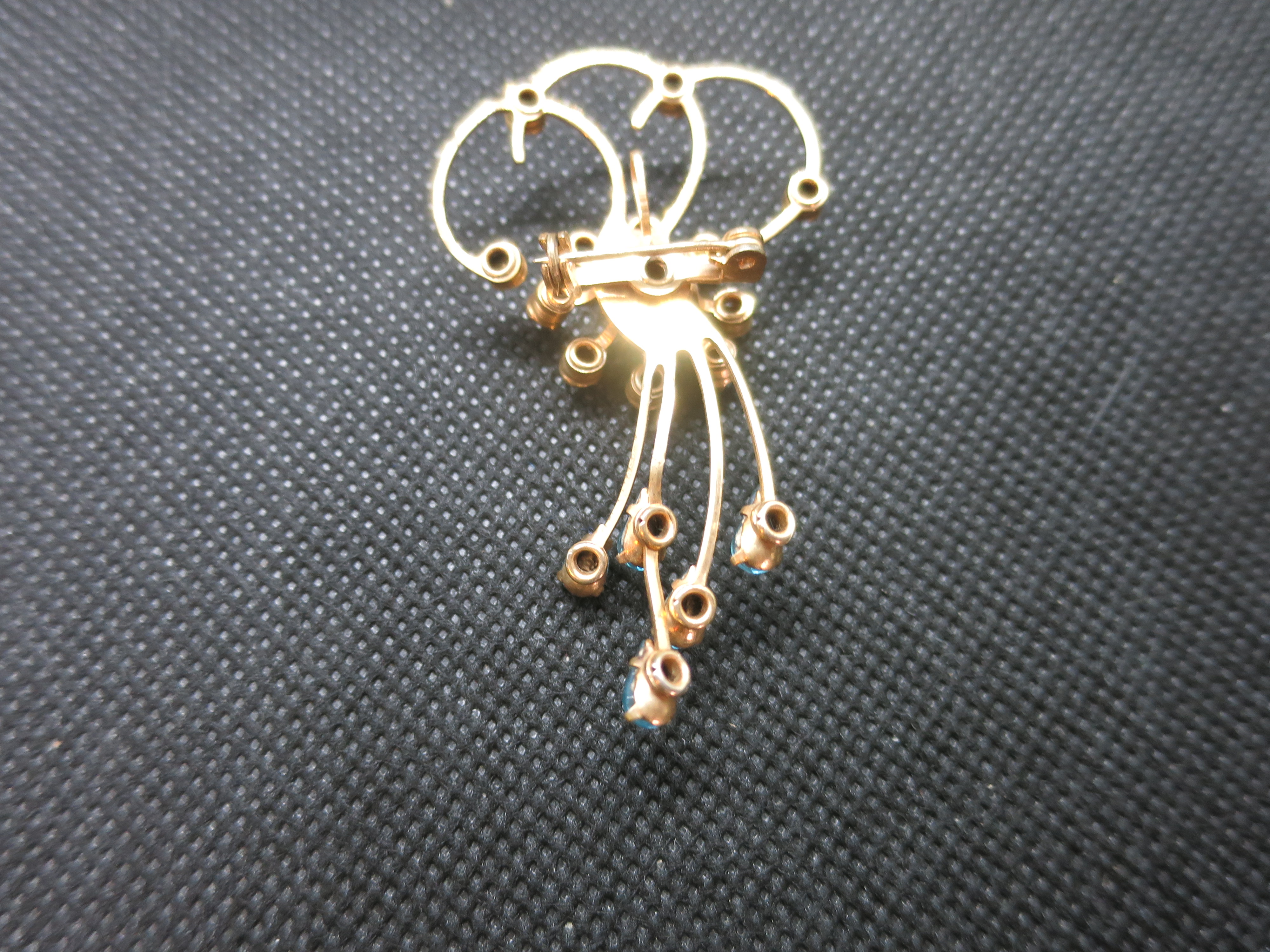 Floral Rhinestone Pin Pendant Gold Tone