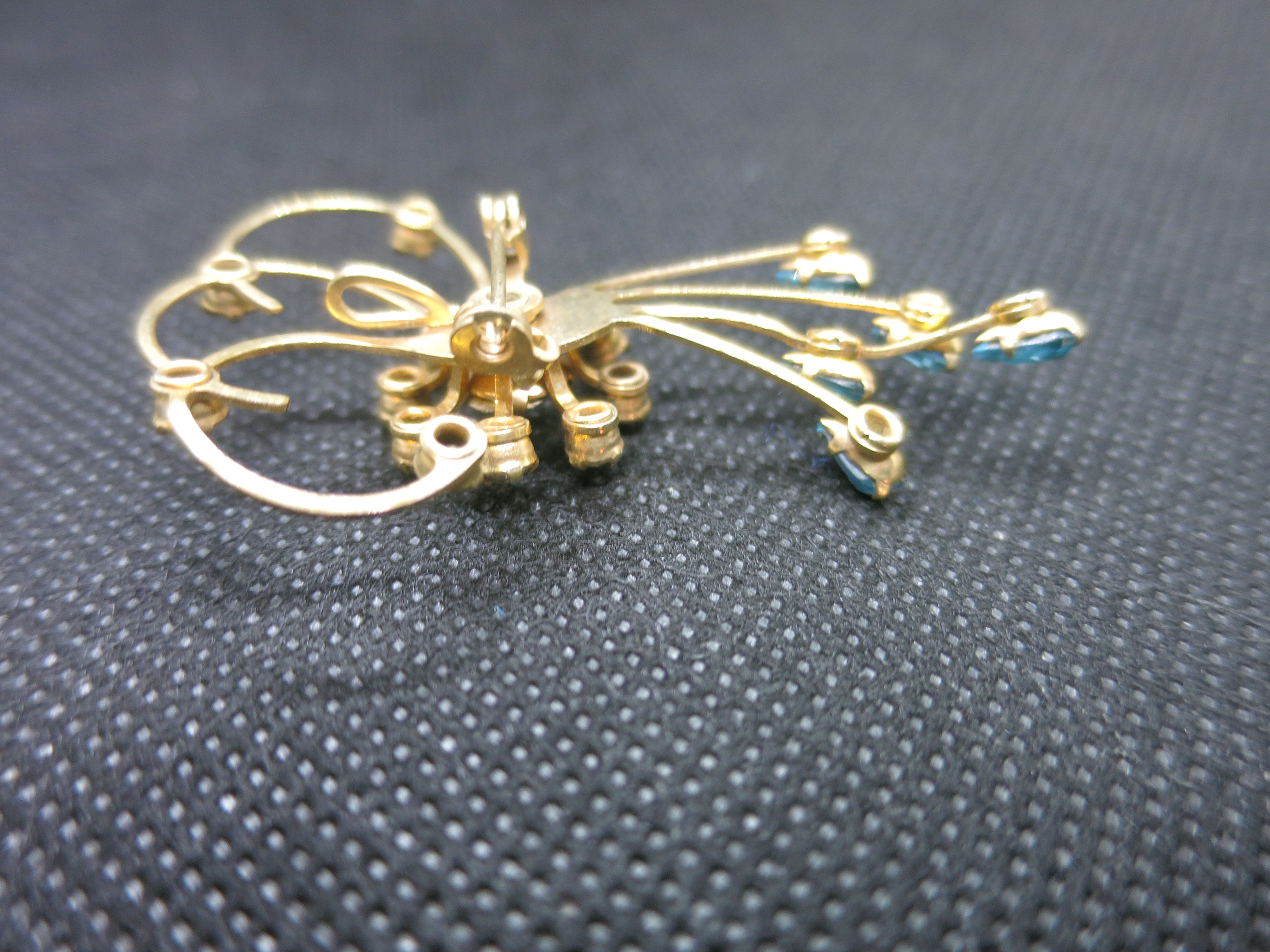 Floral Rhinestone Pin Pendant Gold Tone
