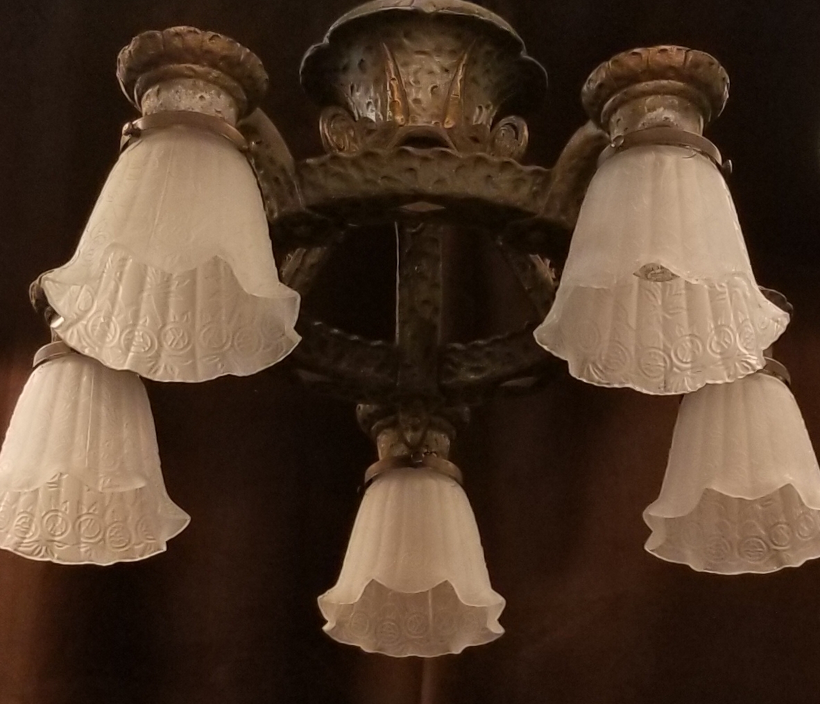 Ding Room Pendant