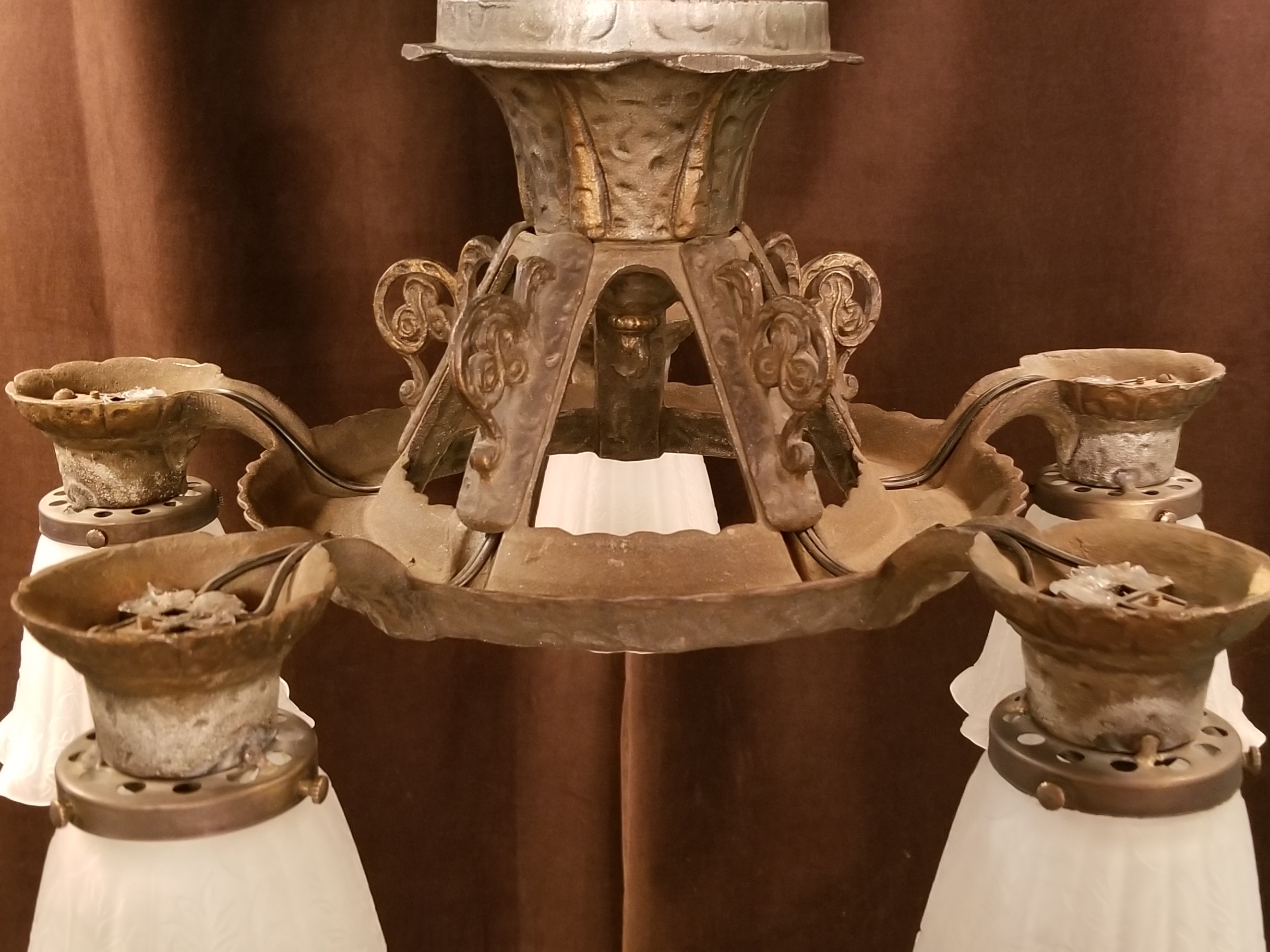 Ding Room Pendant