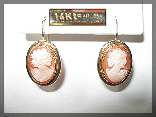 Earrings 14K Gold Shell  Cameo Leverback Earrings Italy