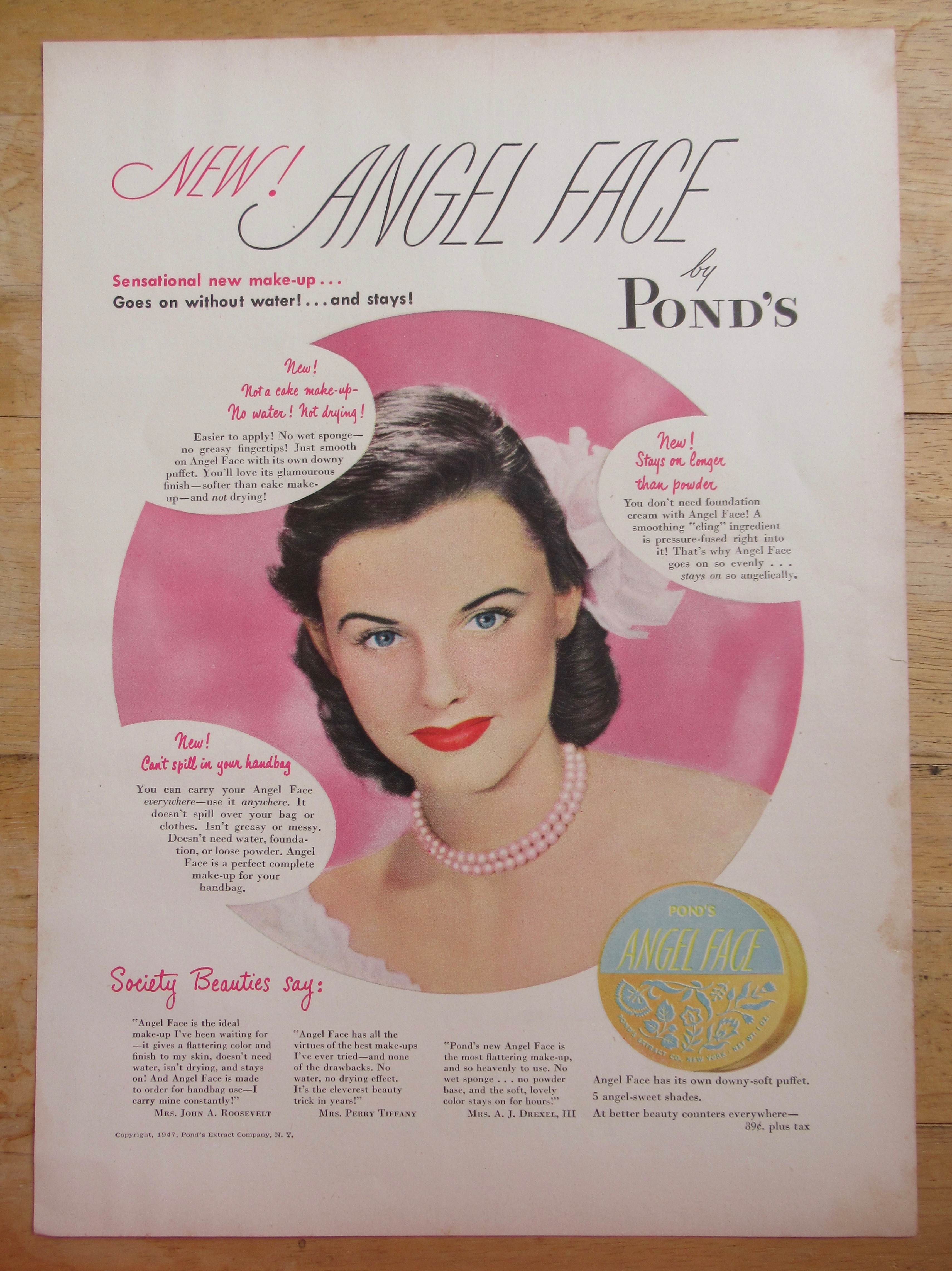 1917 Pond's Angel  Face with Lovely Woman