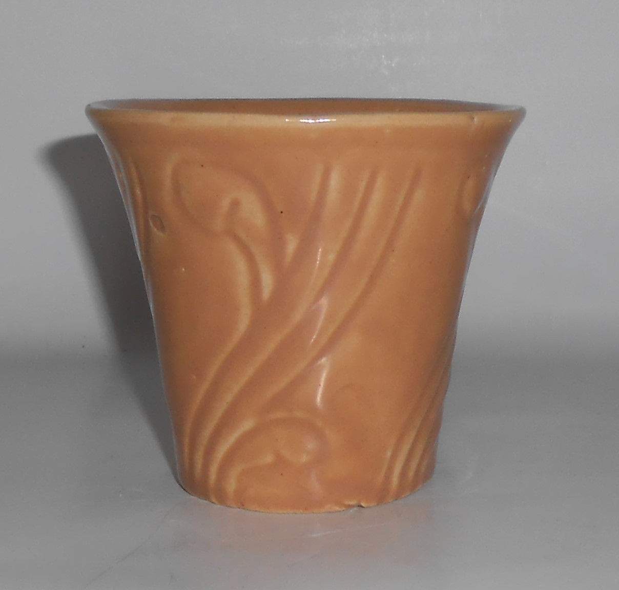 VINTAGE Pacific Pottery Apricot Art Deco 3.5'' Flower P
