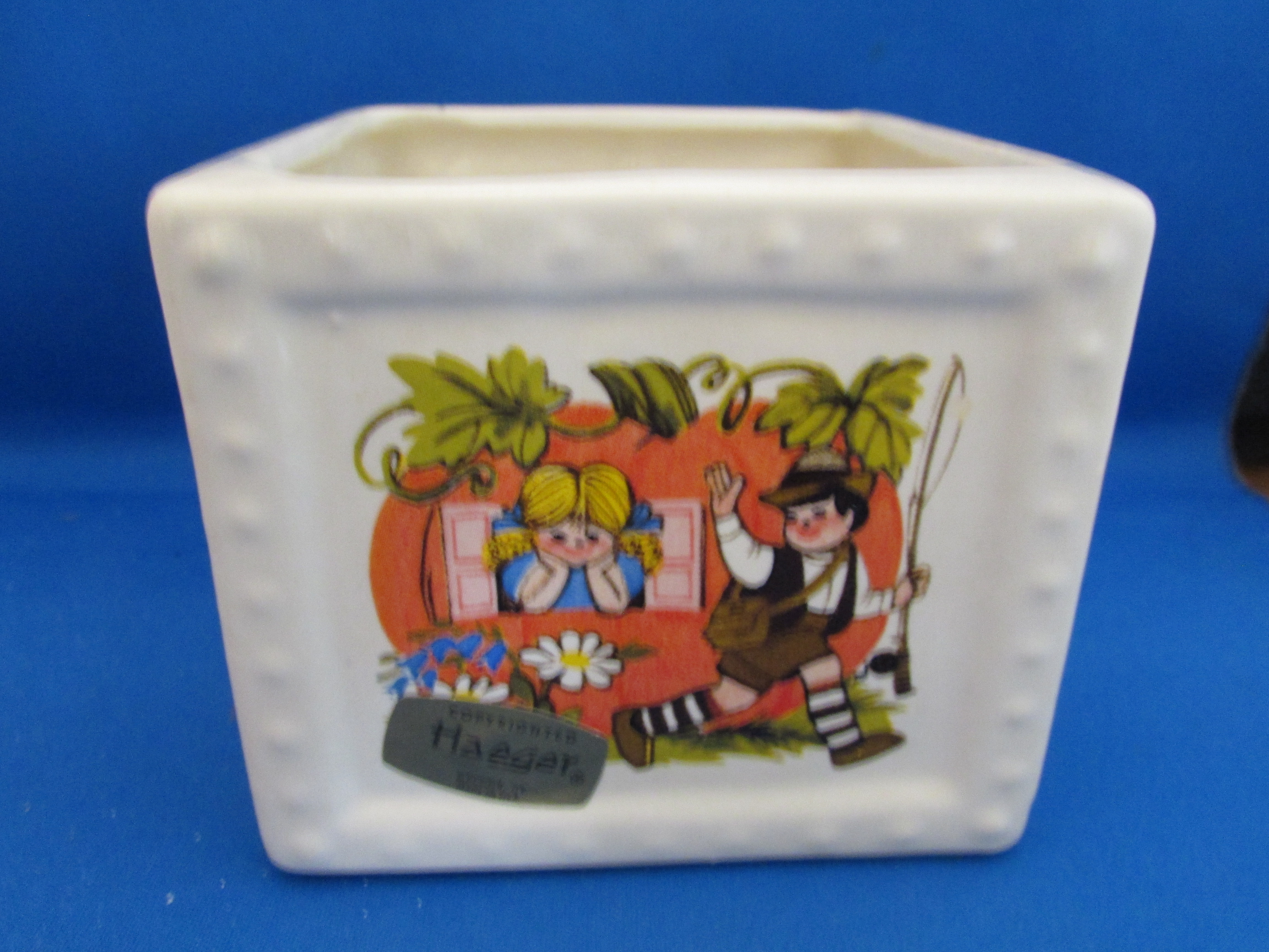 Haeger Nursery Rhyme Planter