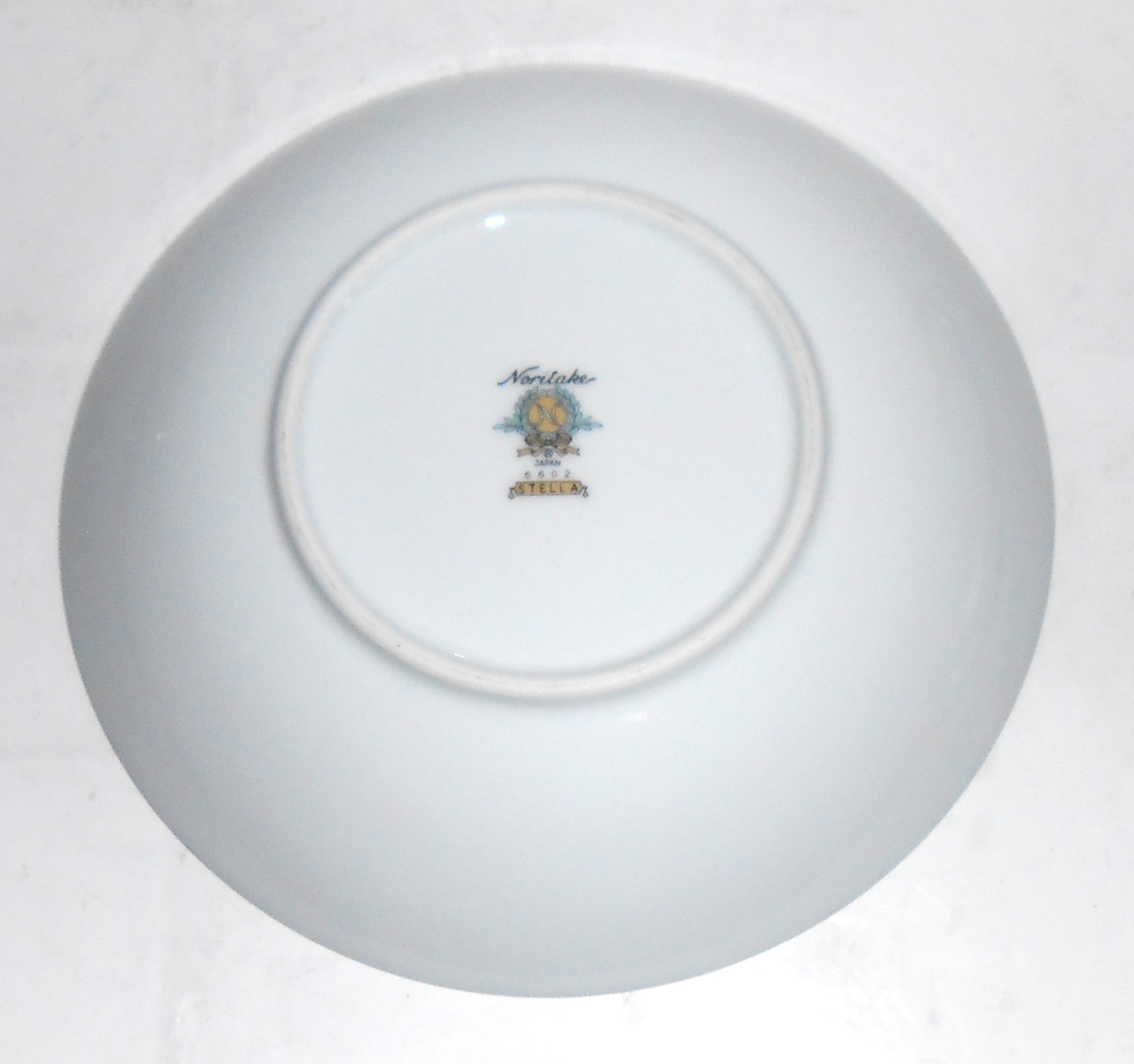 Noritake China Stella w/Platinum Coupe Soup Bowl