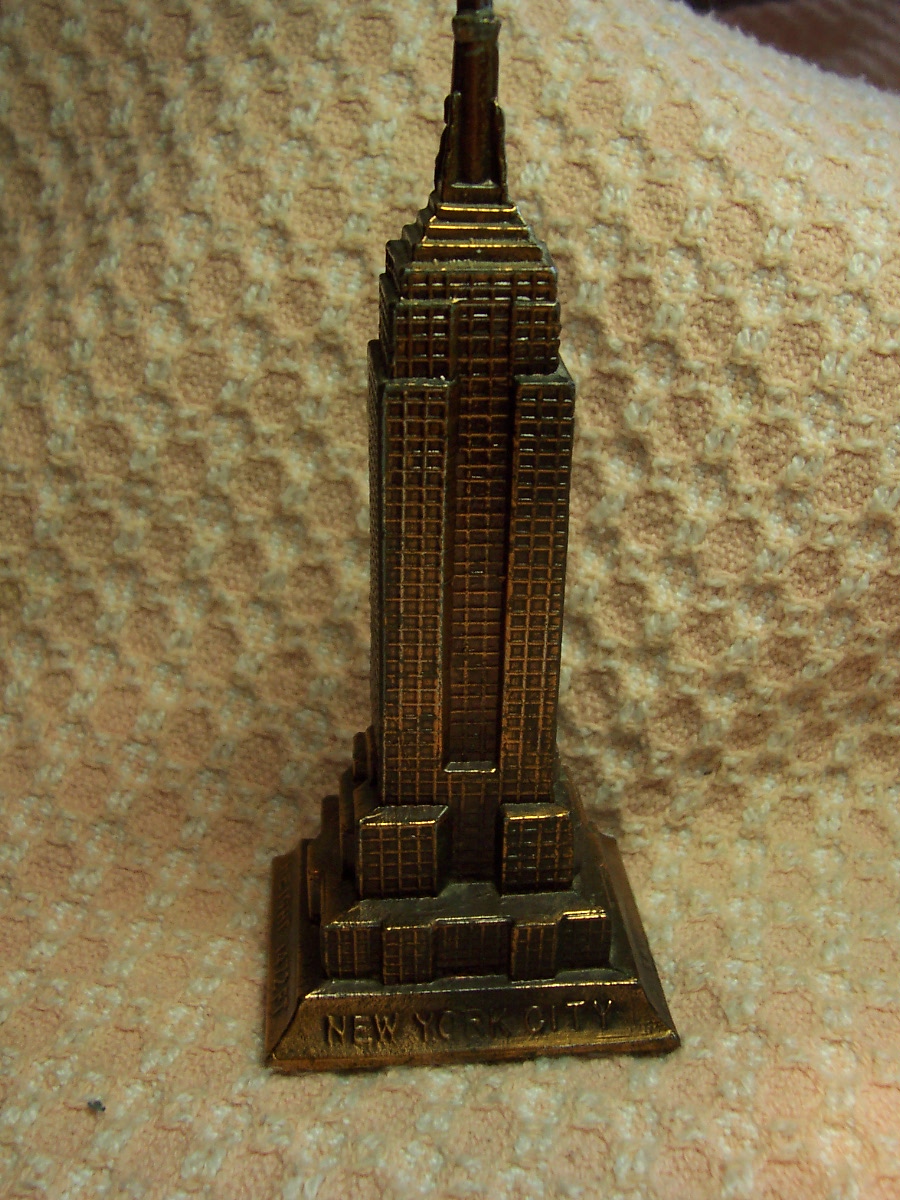Reville New York City Empire State Building
