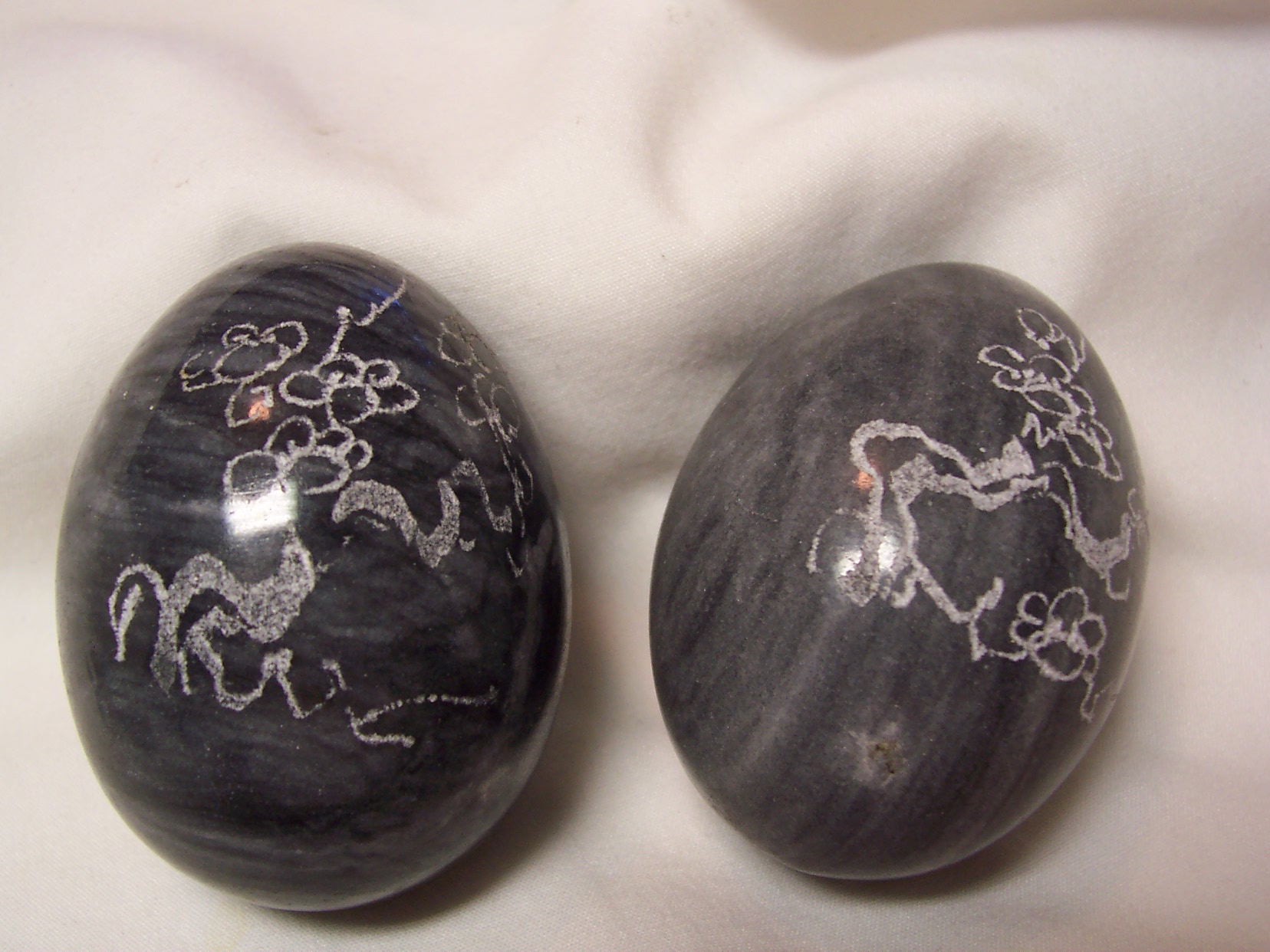 Vintage Scrimshaw Art Carved Marble Egg set of two