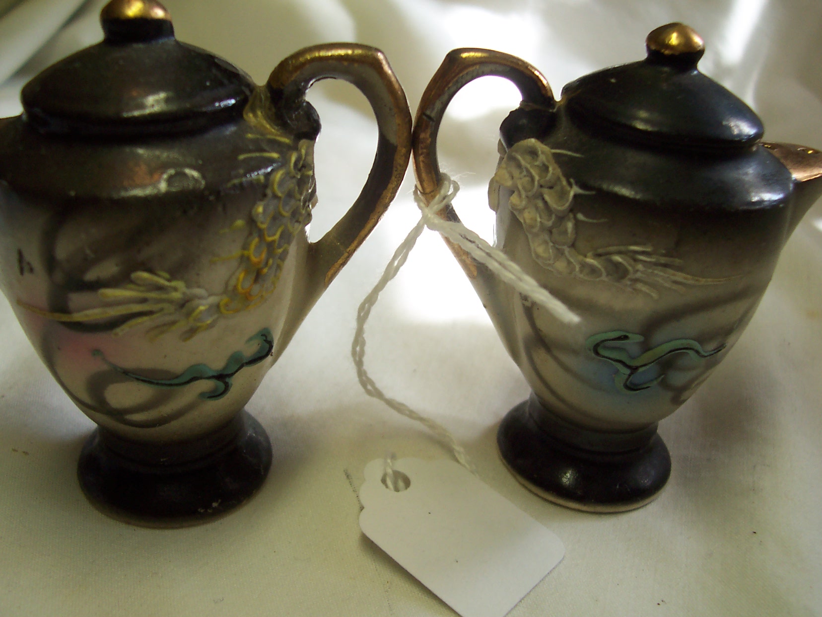 Moriage Salt & Pepper Dragon Set Teapot Japan