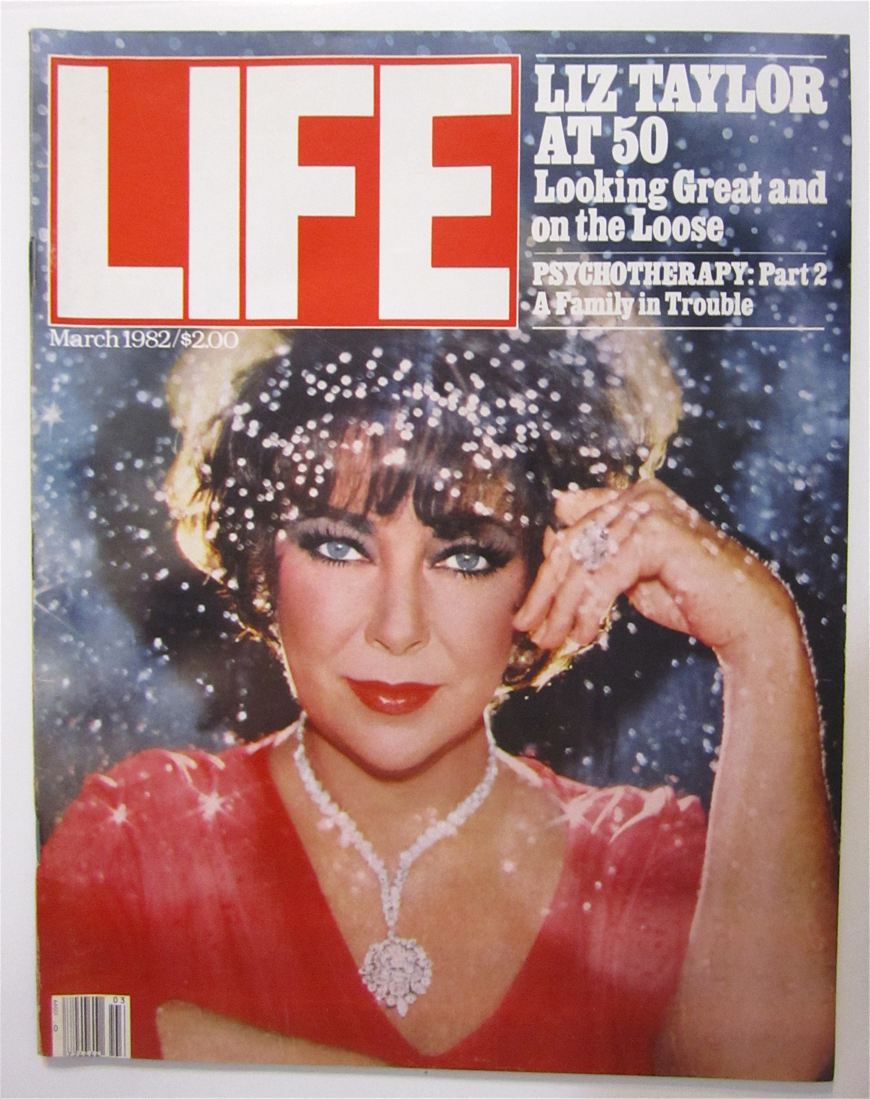 Life  Magazine March 1982 Liz Taylor At 50
