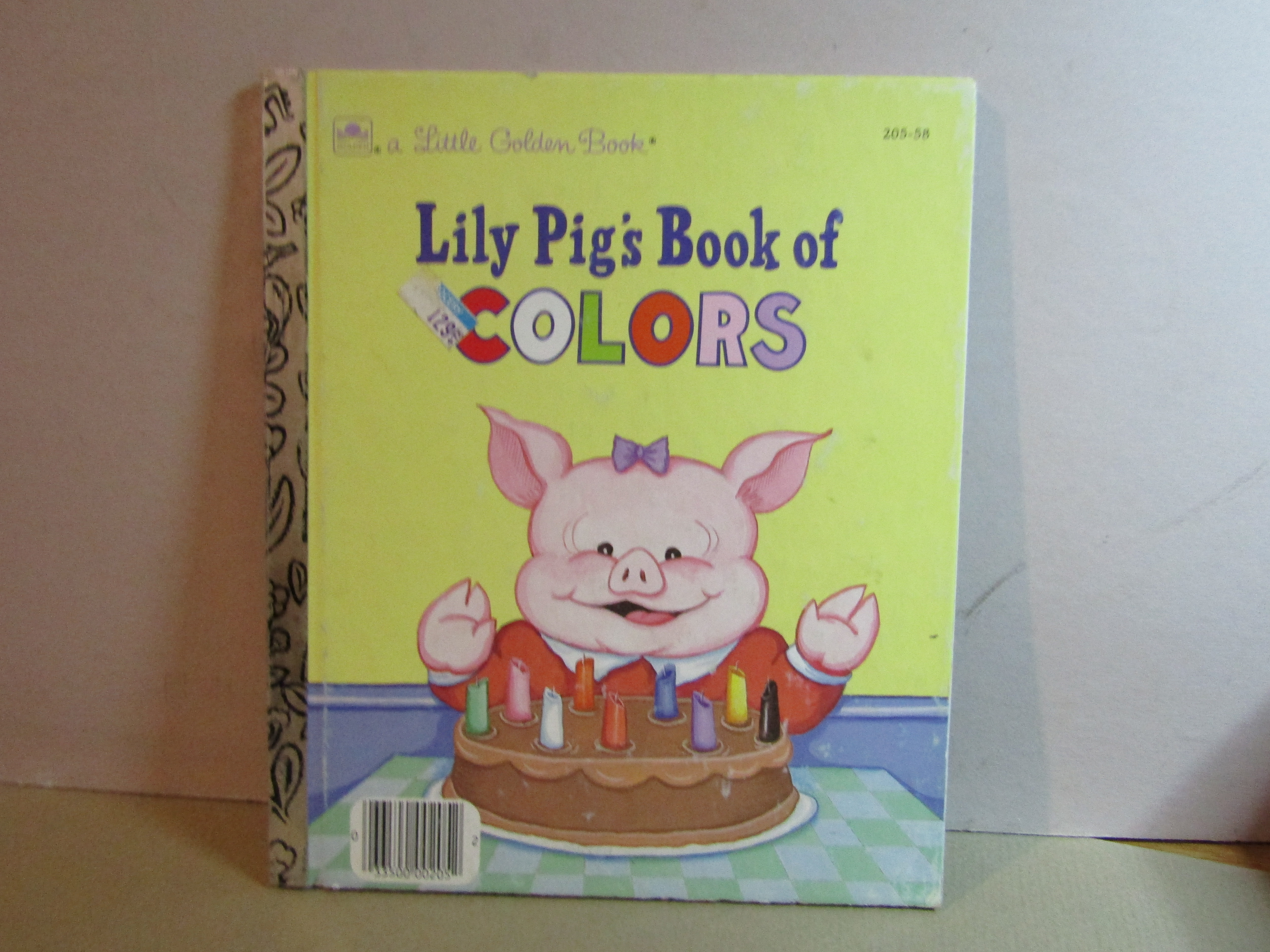 Little Golden Book Lily Pig's Book Of Colors