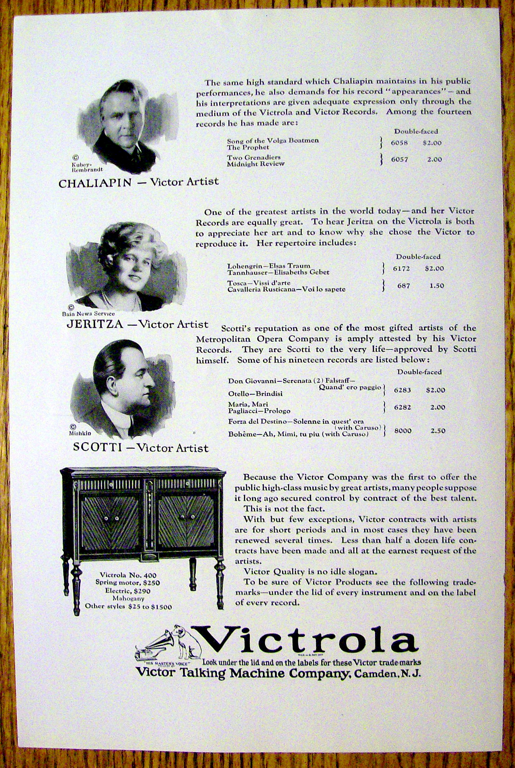 1923 Victrola Talking Machine with Challapin