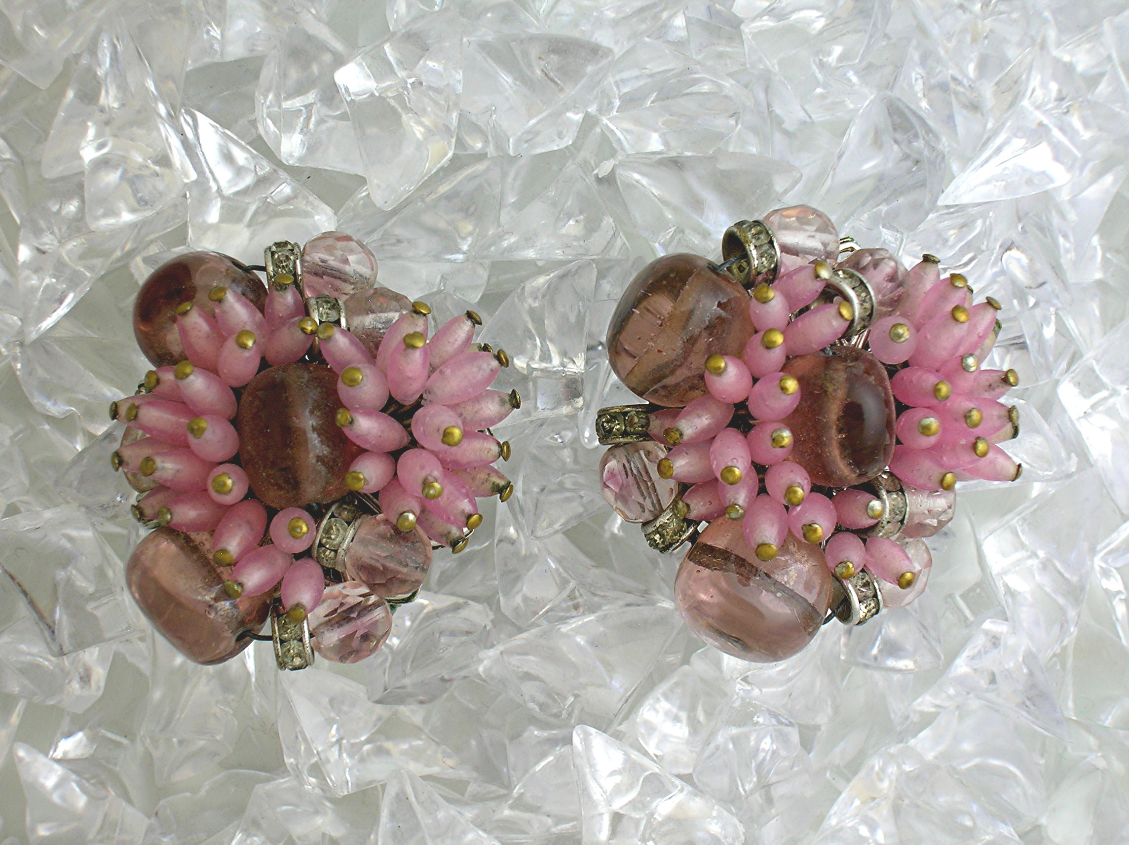 Clip Earrings Silvertone Filigree Set Pink Bead