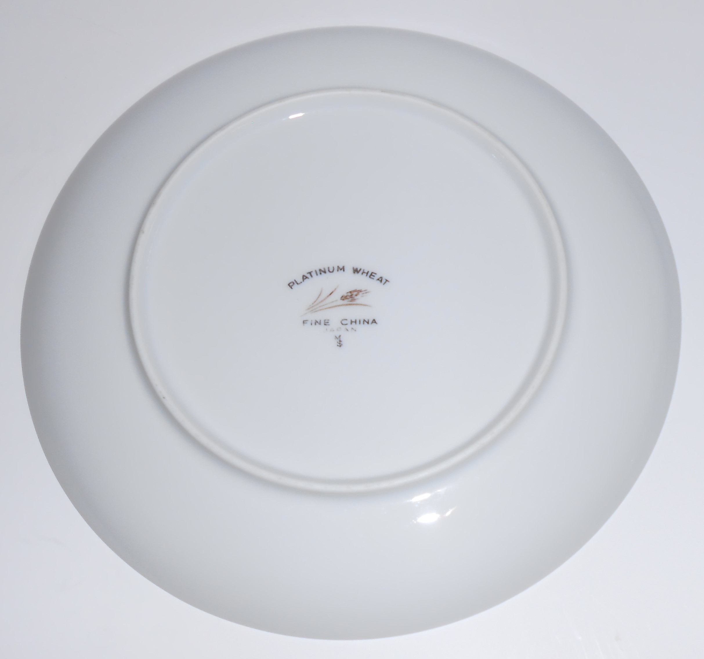 Fine China of Japan Platinum Wheat Salad Plate