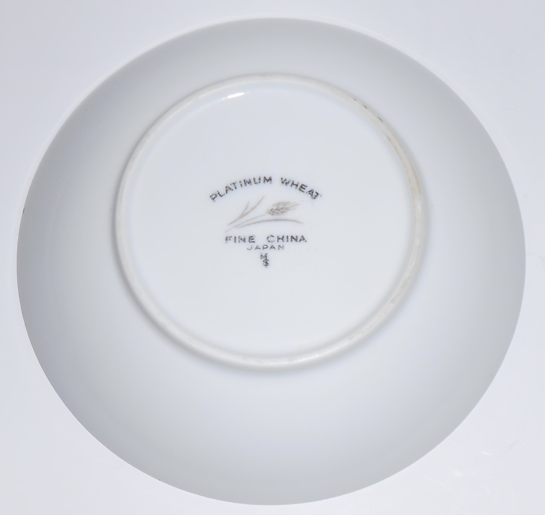 Fine China of Japan Platinum Wheat Fruit Bowl