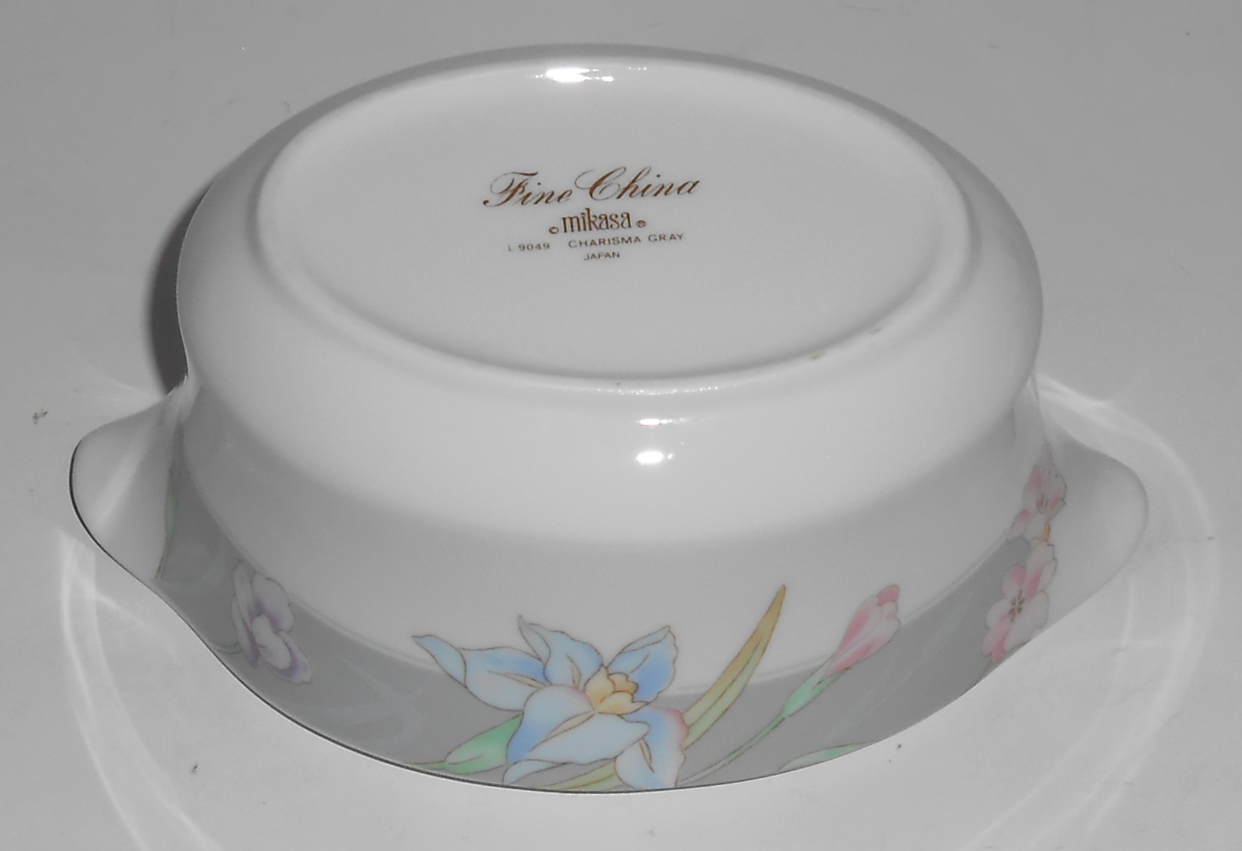 Mikasa Fine China Charisma Gray Gravy Bowl